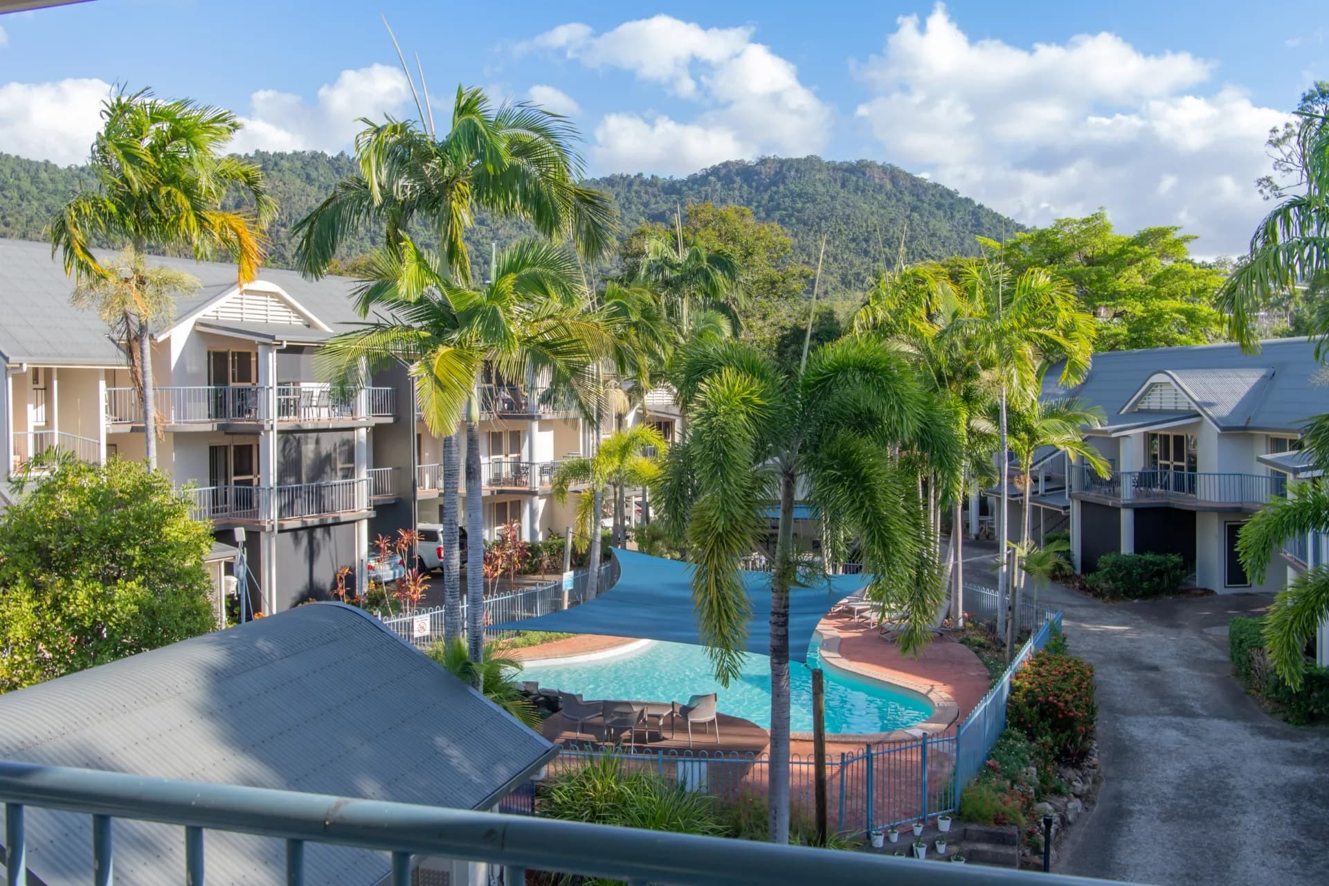 28/24 Beach  Road, Cannonvale - Image 1