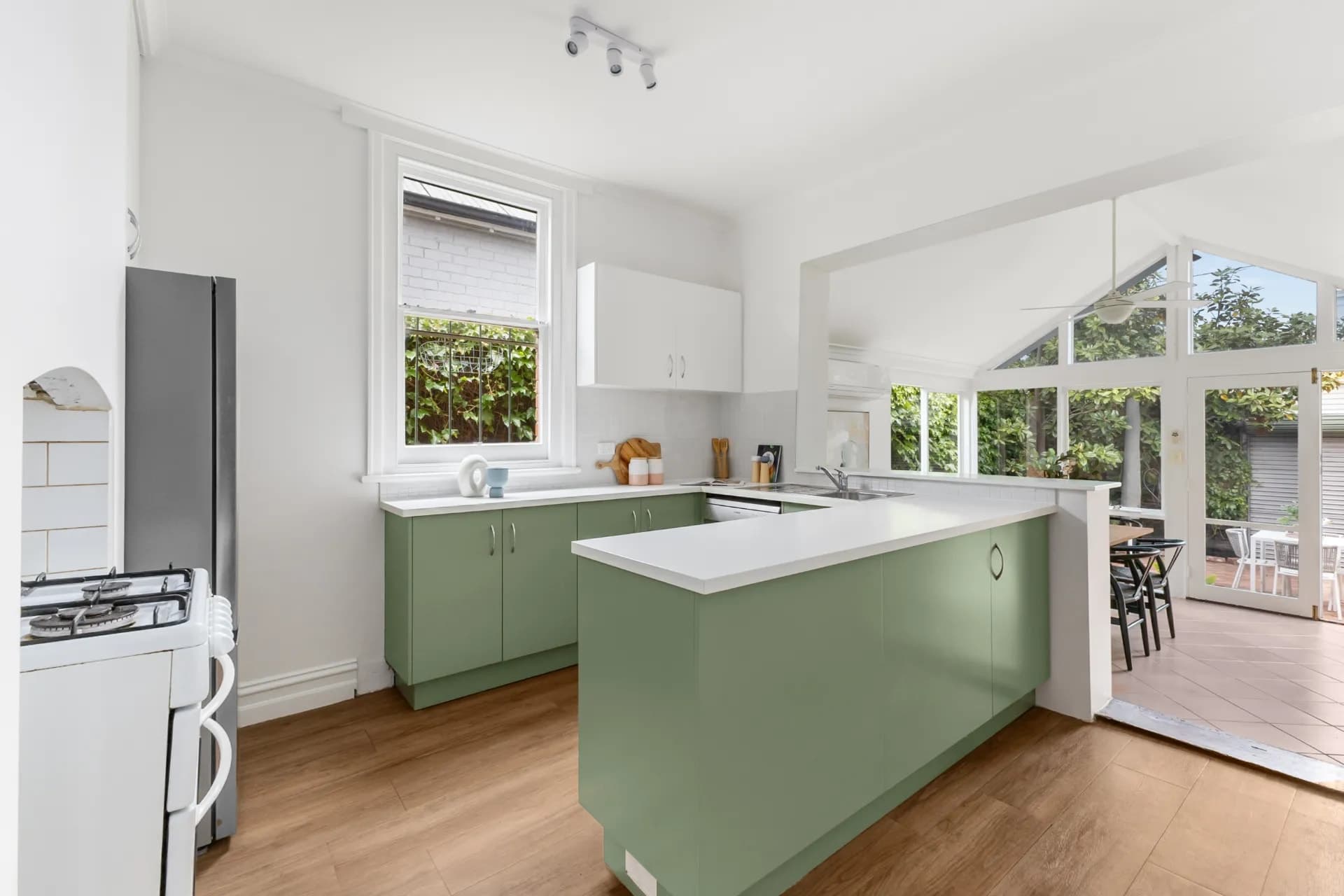 44 Banole Avenue, Prahran - Thumbnail 3