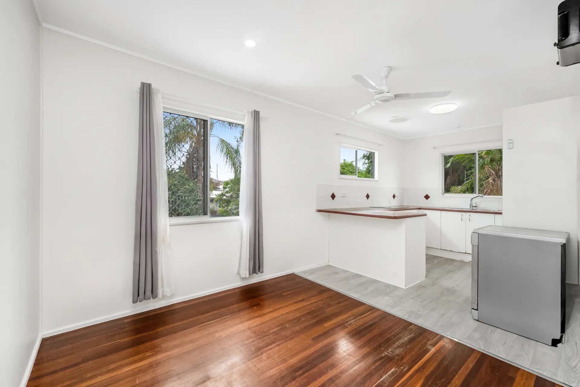 9 Wooral Street, Cranbrook., Cranbrook - Thumbnail 5