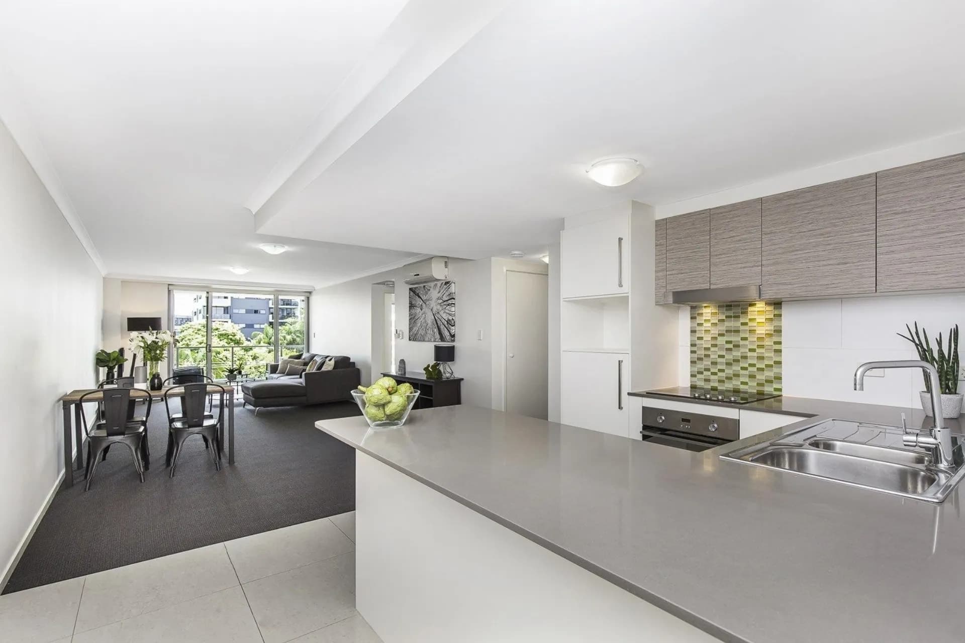 14/28 Carl  Street, Woolloongabba - Image 1