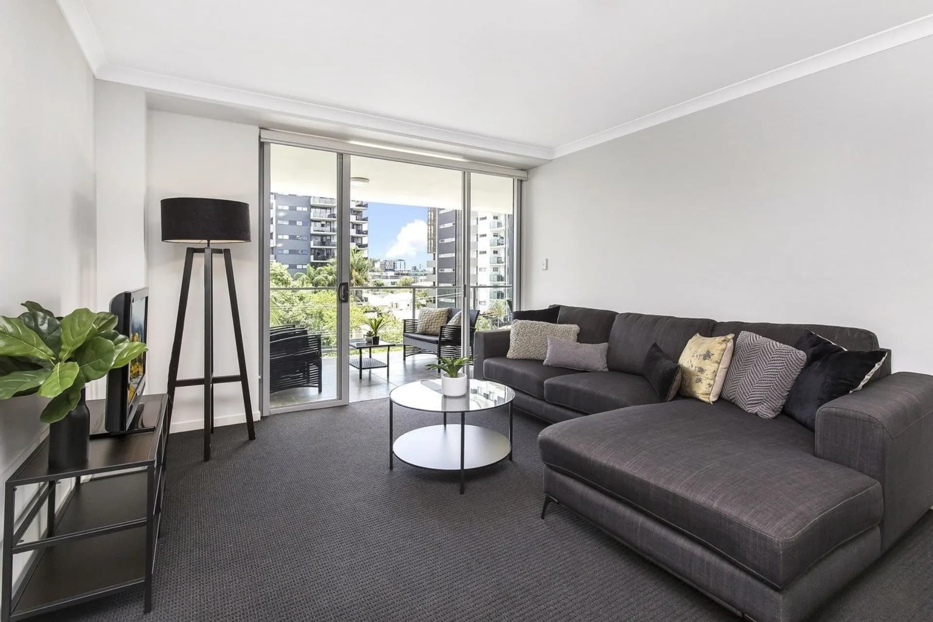14/28 Carl  Street, Woolloongabba - Thumbnail 5