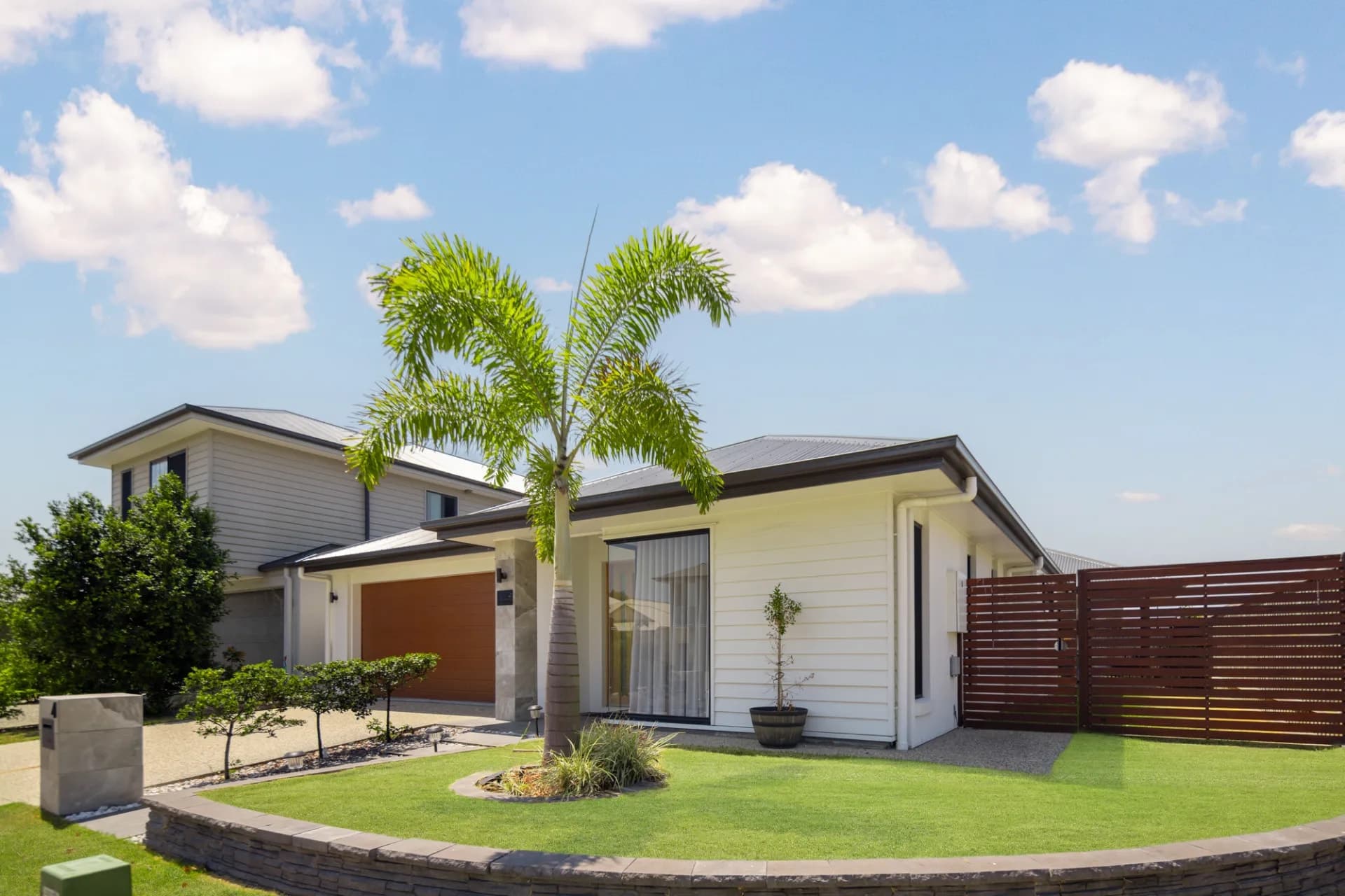 4 Byron Avenue, Newport - Thumbnail 2