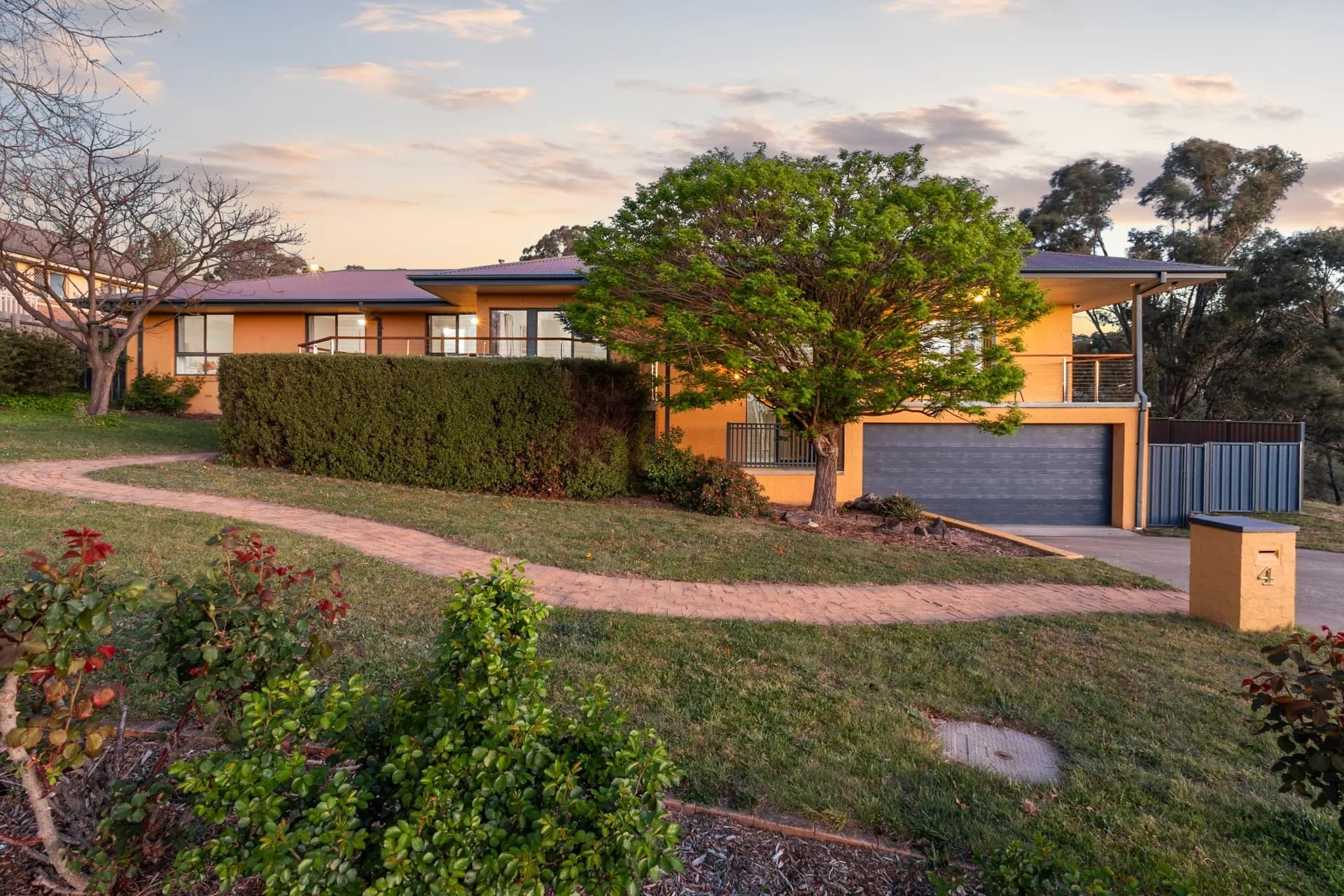 4 Jacaranda Drive, Jerrabomberra., Jerrabomberra - Image 1