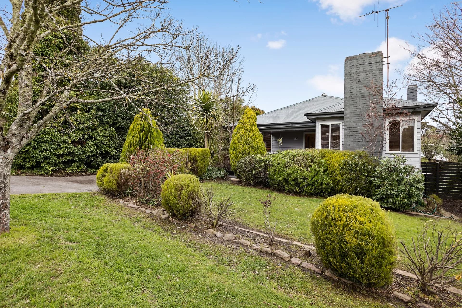 112 Raglan Street, Daylesford - Thumbnail 2
