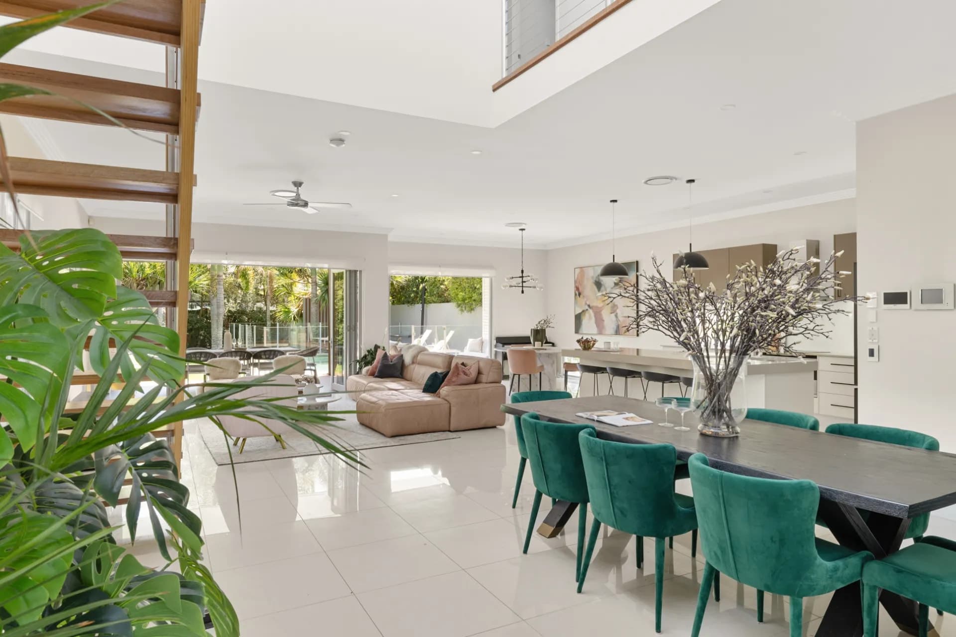13 Katoomba Avenue, Hawthorne, QLD, Hawthorne - Thumbnail 3