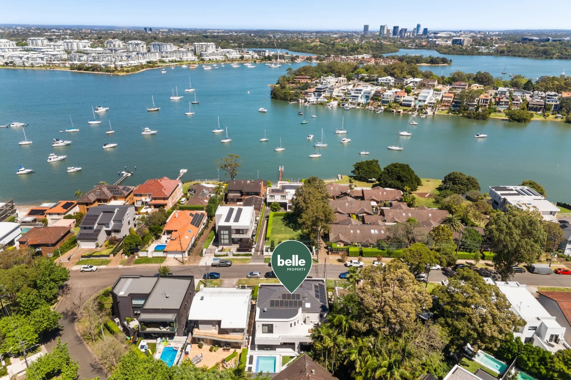 12 Beach Street, Tennyson Point - Thumbnail 2