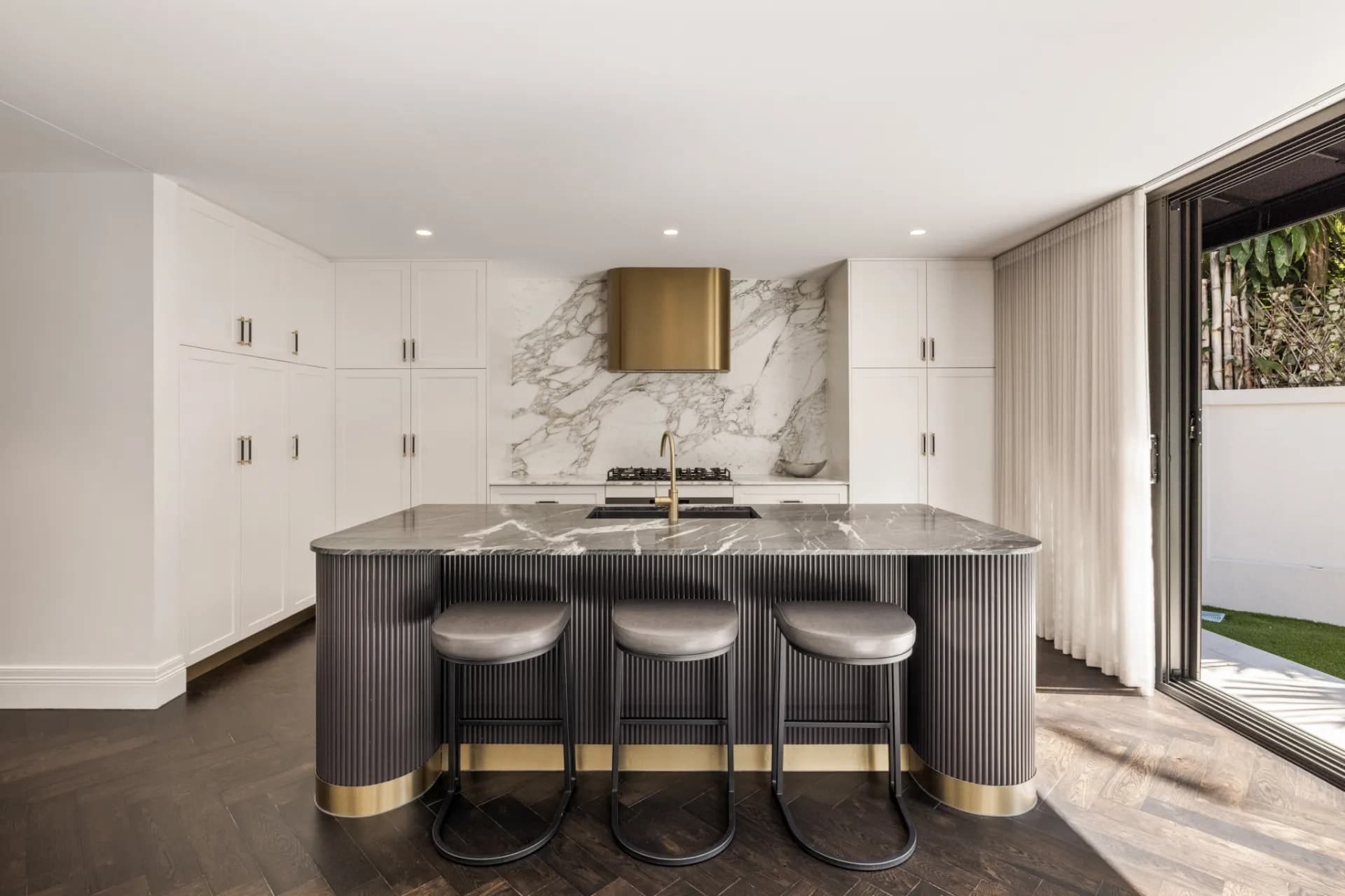 12 Beach Street, Tennyson Point - Thumbnail 5