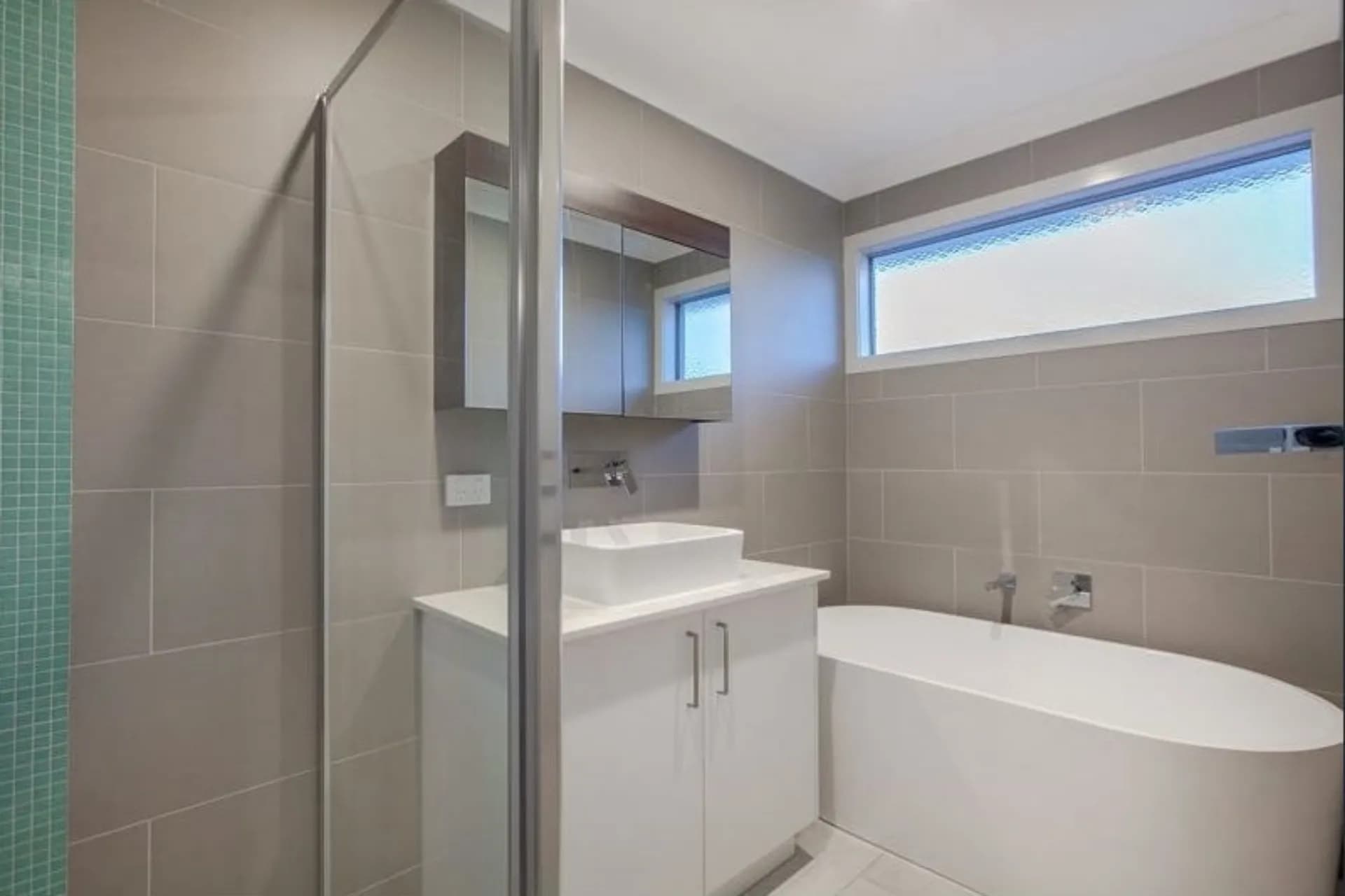 2/8 Cuthbert  Road, Reservoir - Thumbnail 8