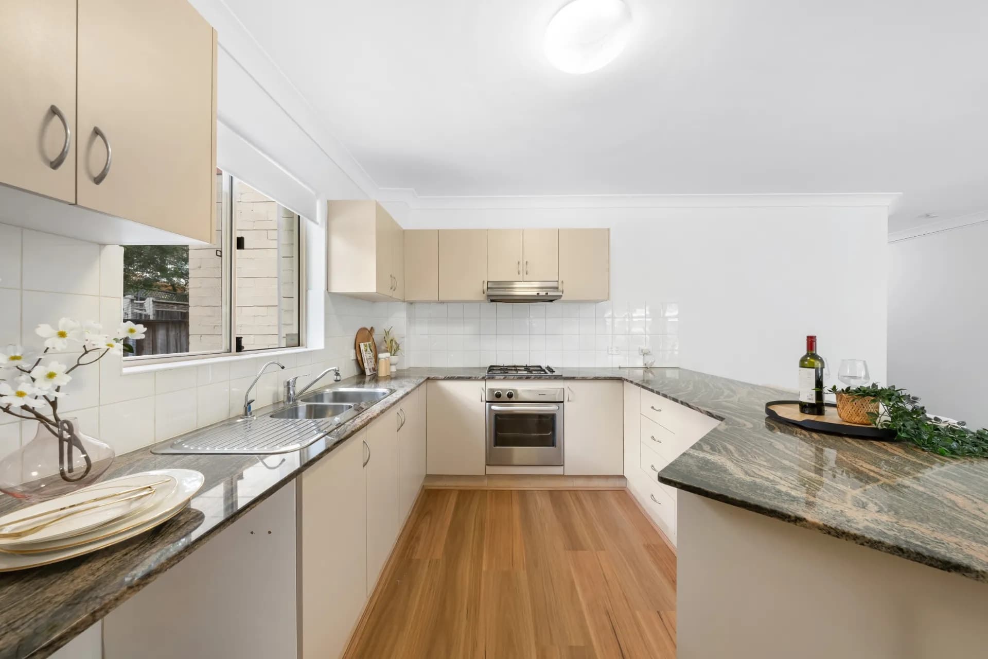 1/10-16  Beatrice  Street, Ashfield - Thumbnail 2