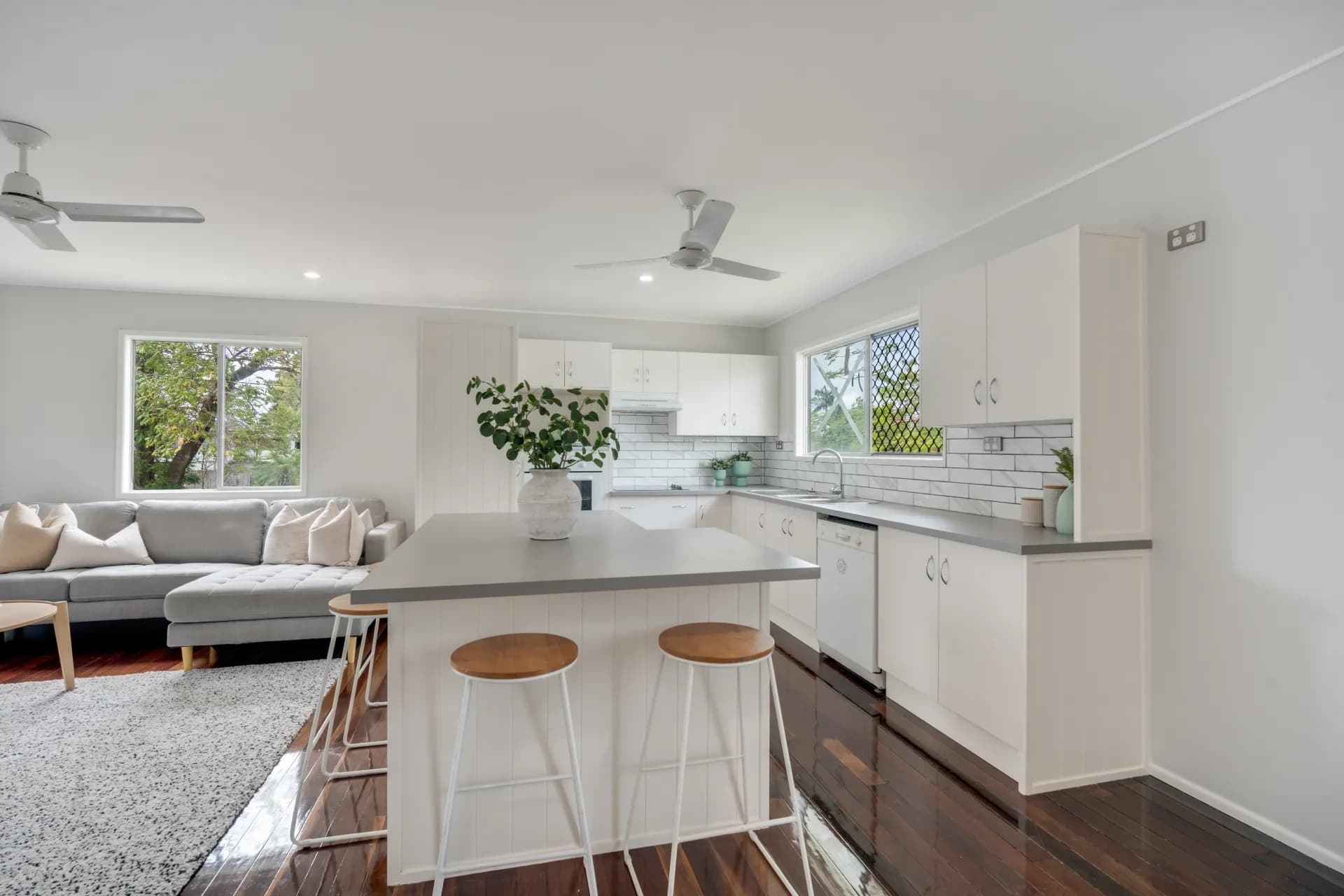 9 Cecelia Court, Kelso., Kelso - Thumbnail 5