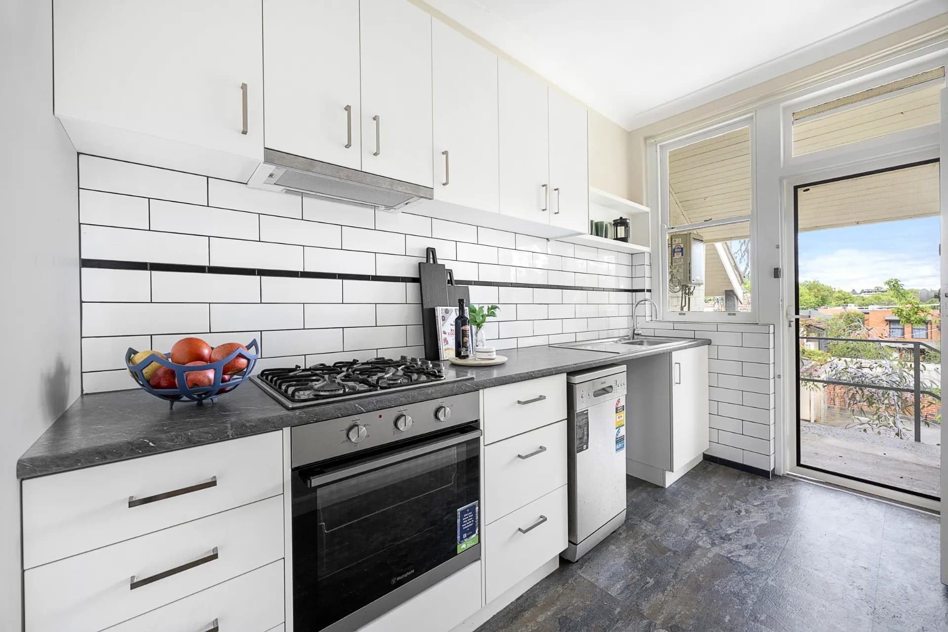 8/680 Malvern Road, Prahran - Thumbnail 4