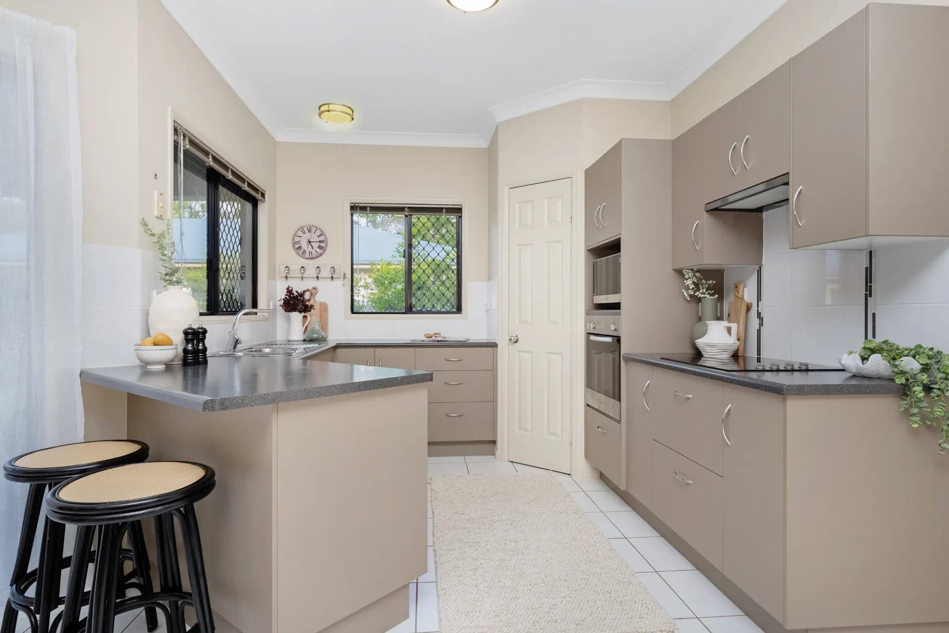 9 Eungella Court, Bushland Beach., Bushland Beach - Thumbnail 6