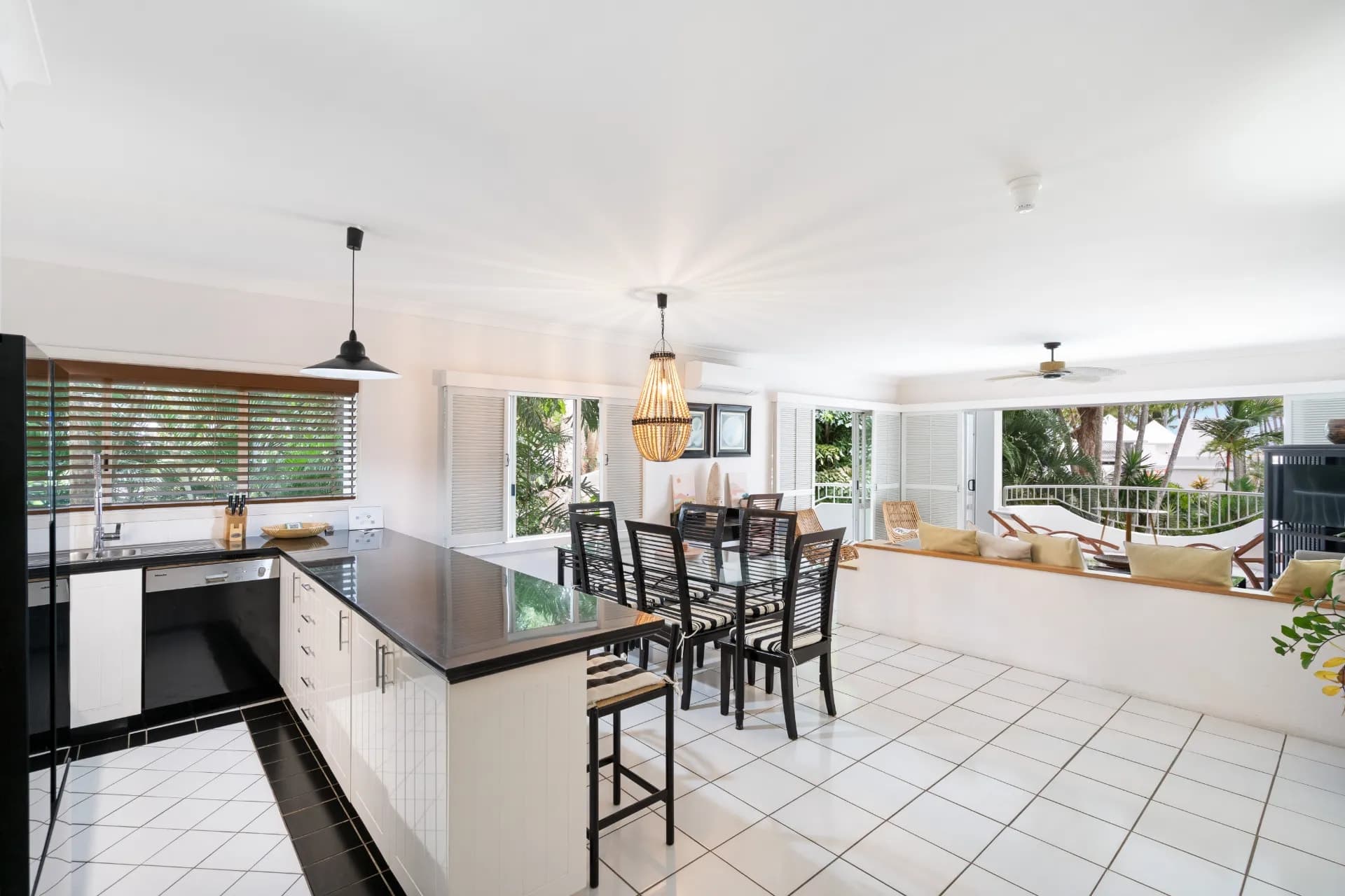 92/1-9 Veivers Road, Palm Cove - Thumbnail 3
