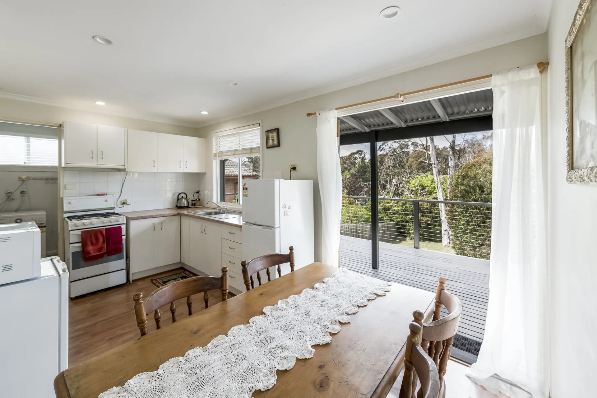 32 Catalina Avenue, Katoomba - Thumbnail 3