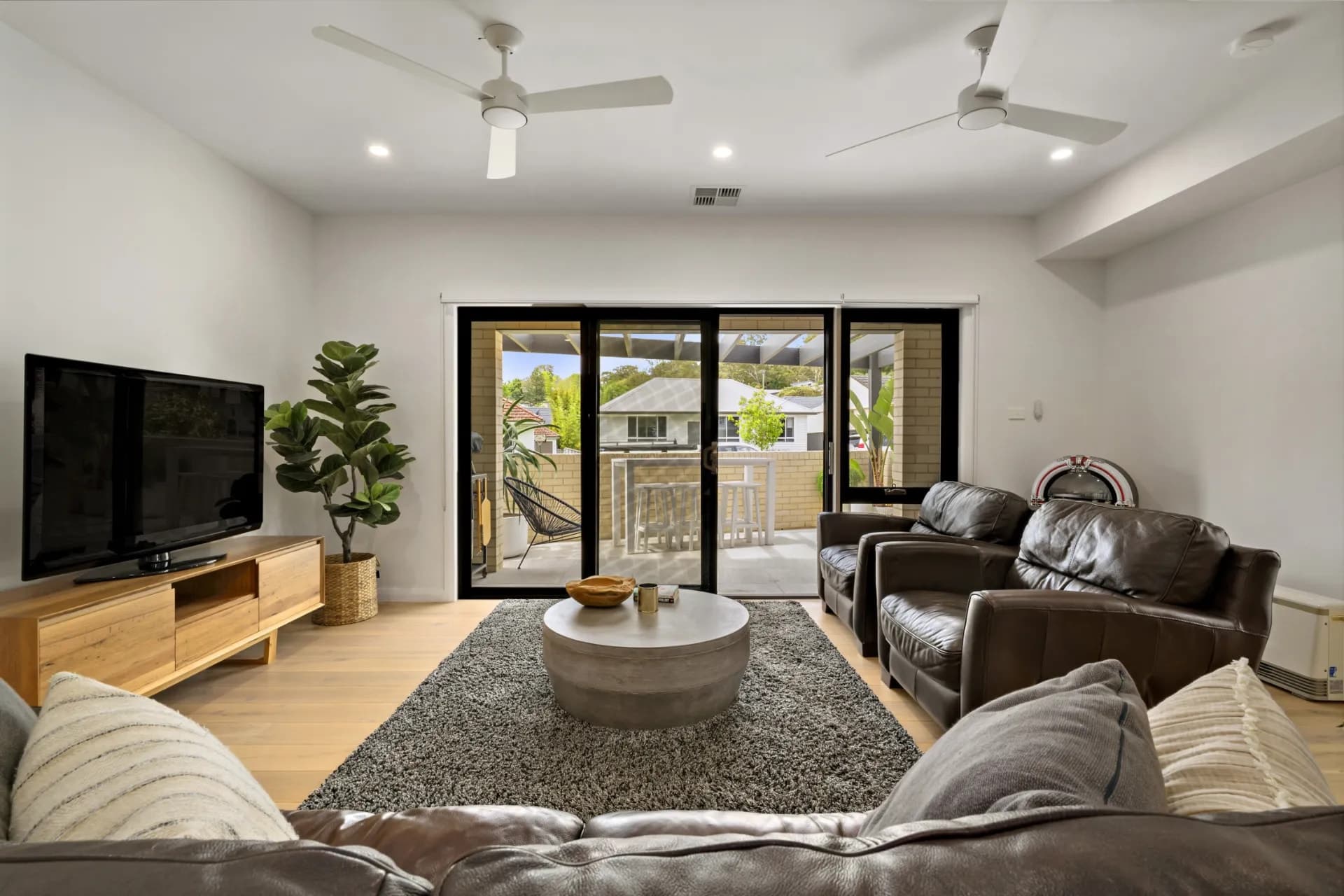 18 Northwood Street, Adamstown Heights - Thumbnail 2