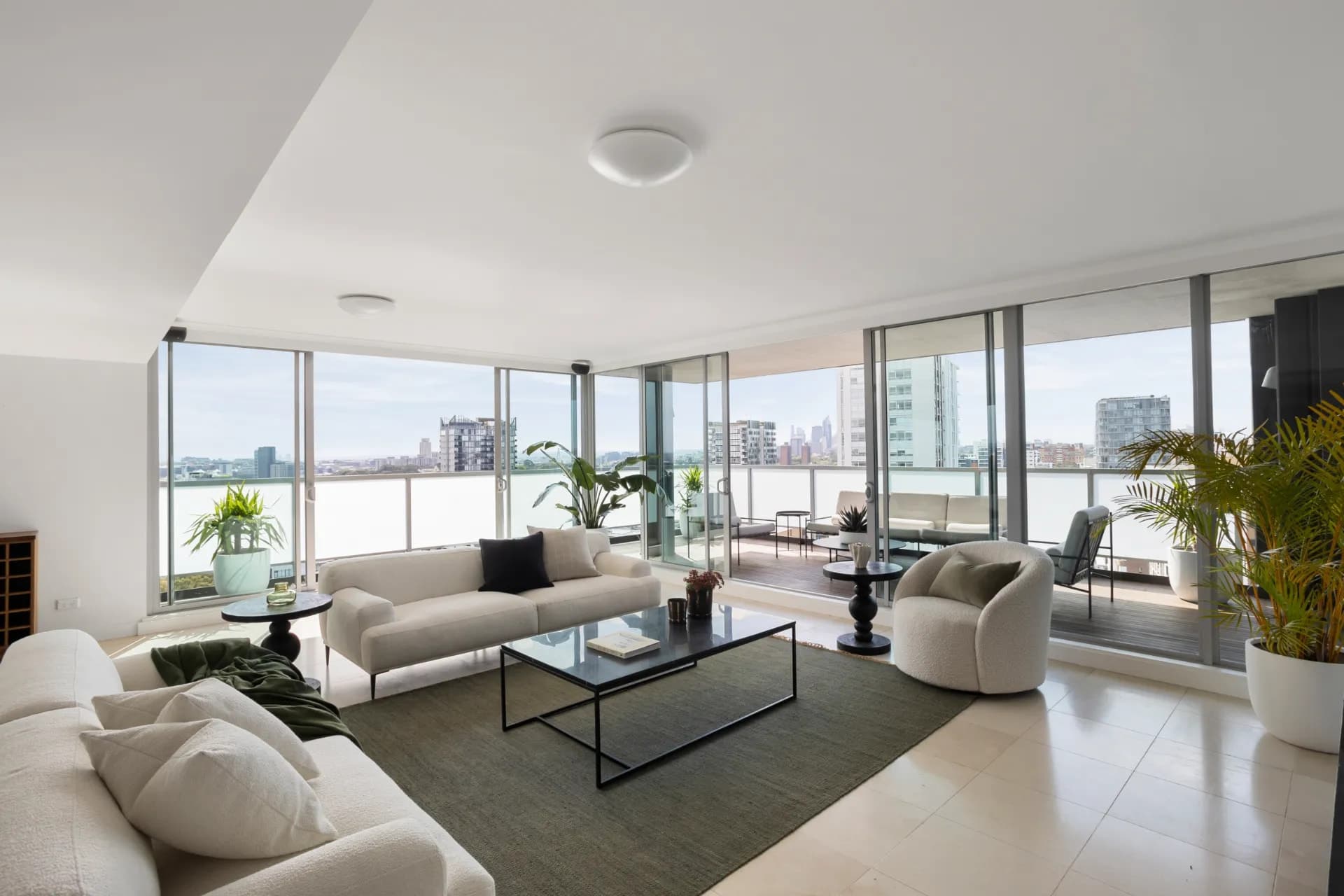 96/22 Gadigal Avenue, Zetland - Thumbnail 2