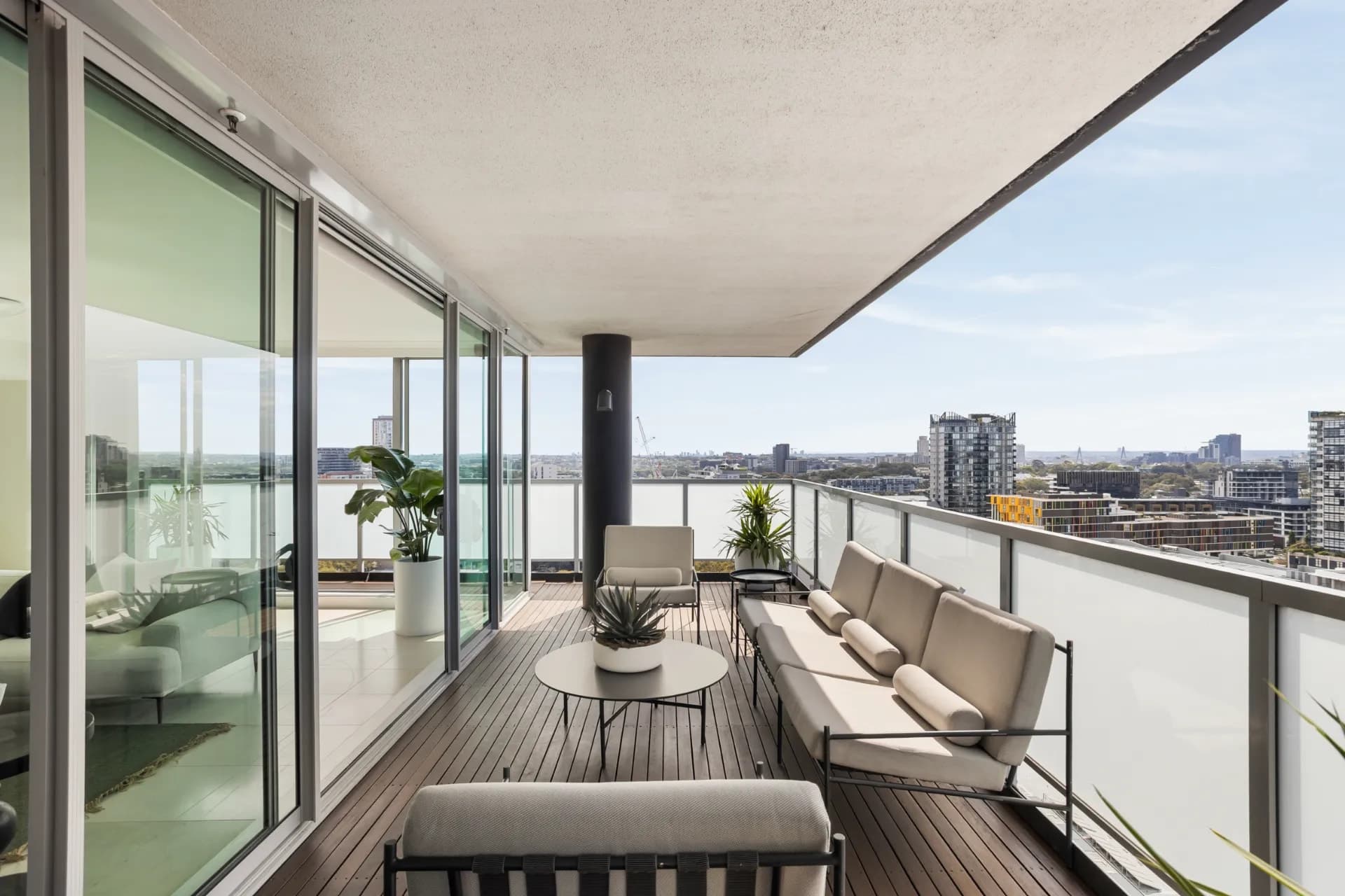 96/22 Gadigal Avenue, Zetland - Thumbnail 3