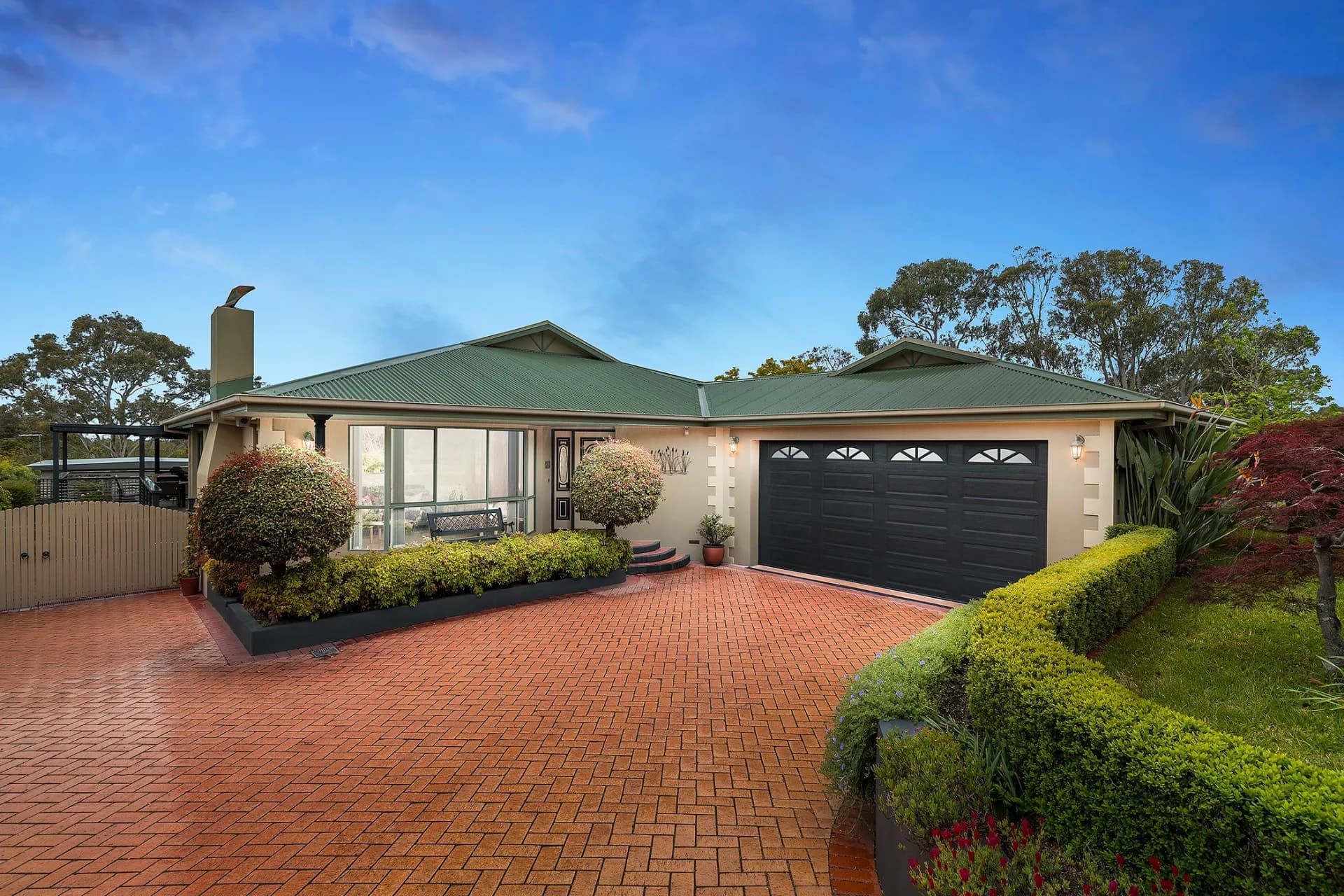 3 Malinda  Way, Croydon South - Image 1