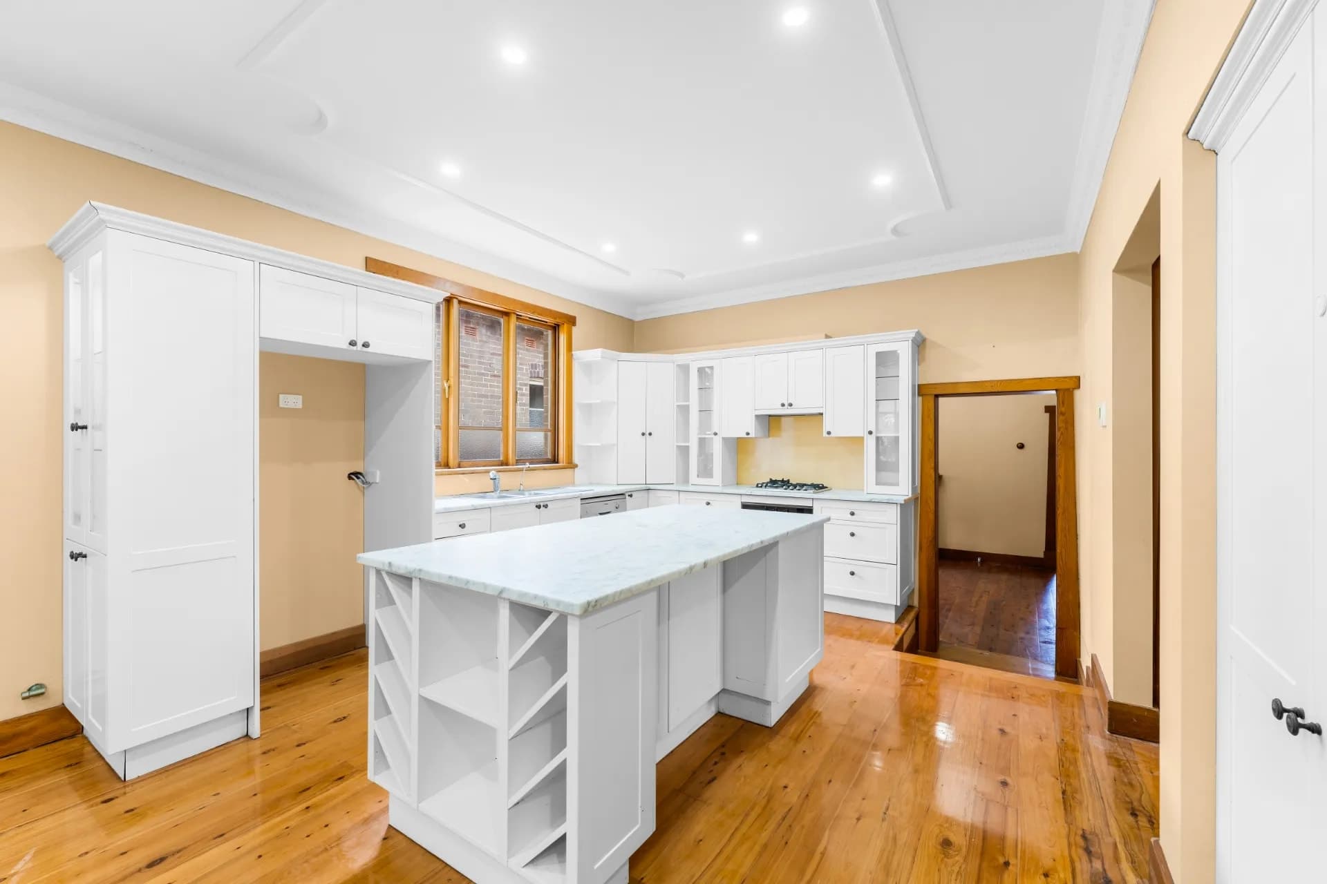 29  Croydon  Avenue, Croydon., Croydon - Thumbnail 6