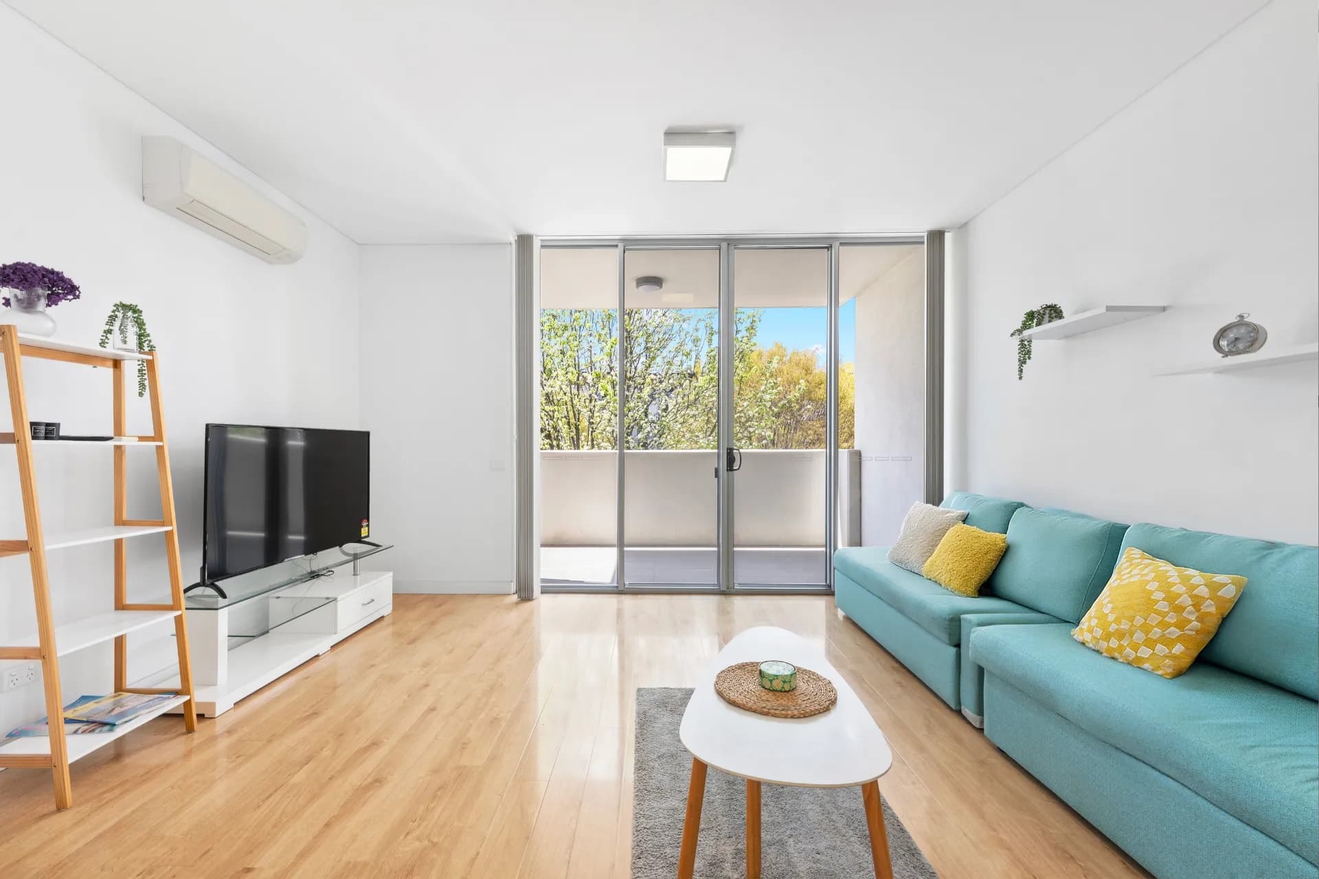 135/116 Easty Street, Phillip., Phillip - Thumbnail 4