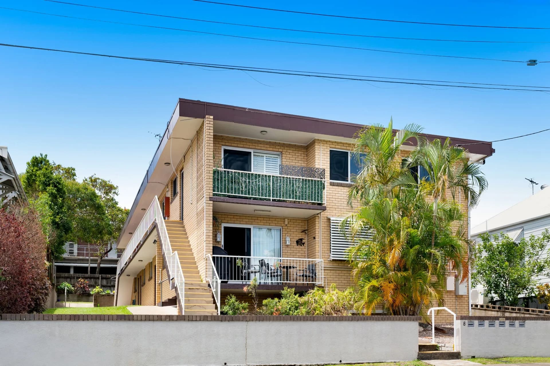 2/8 Drummond  Street, Greenslopes - Image 1