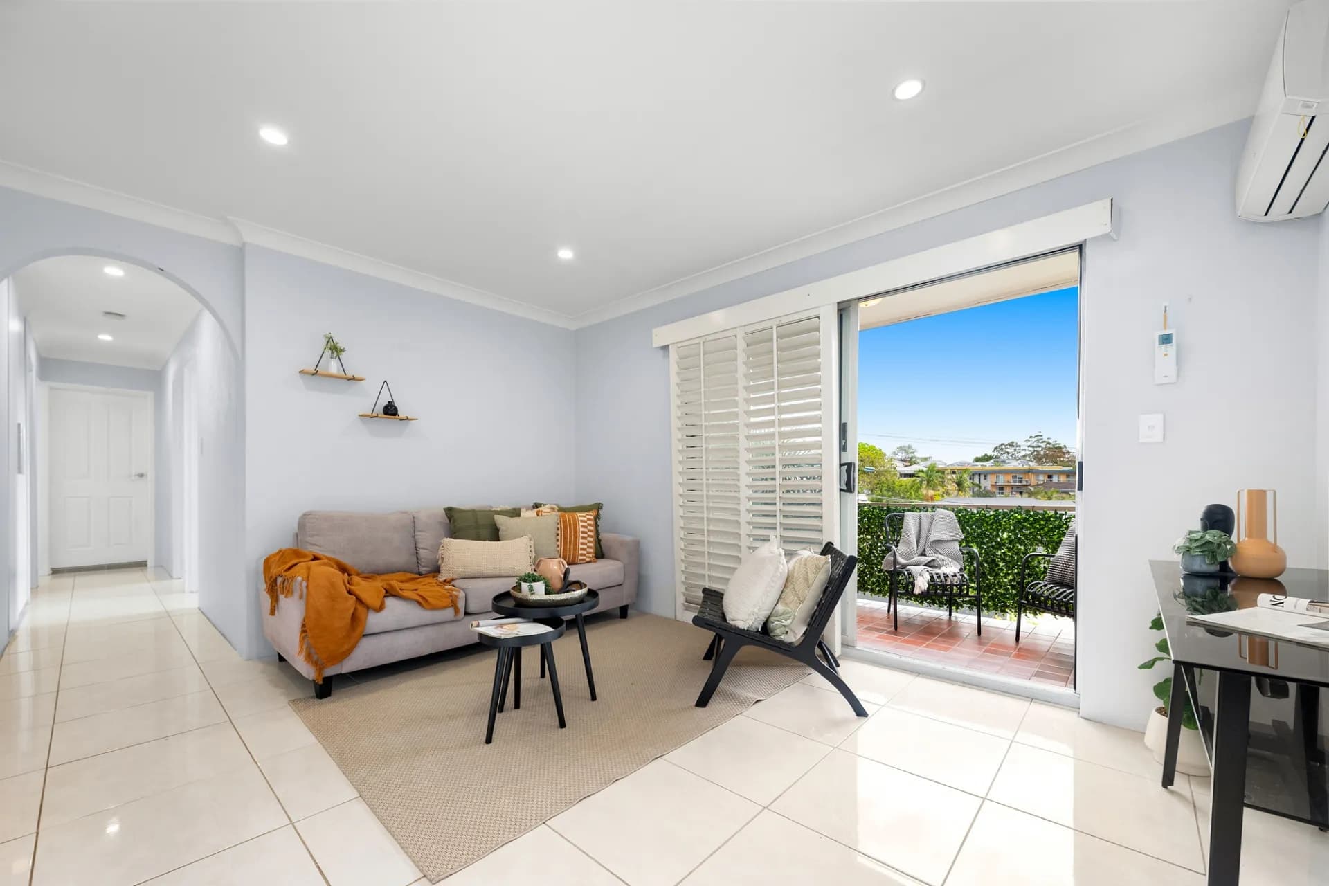 2/8 Drummond  Street, Greenslopes - Thumbnail 2