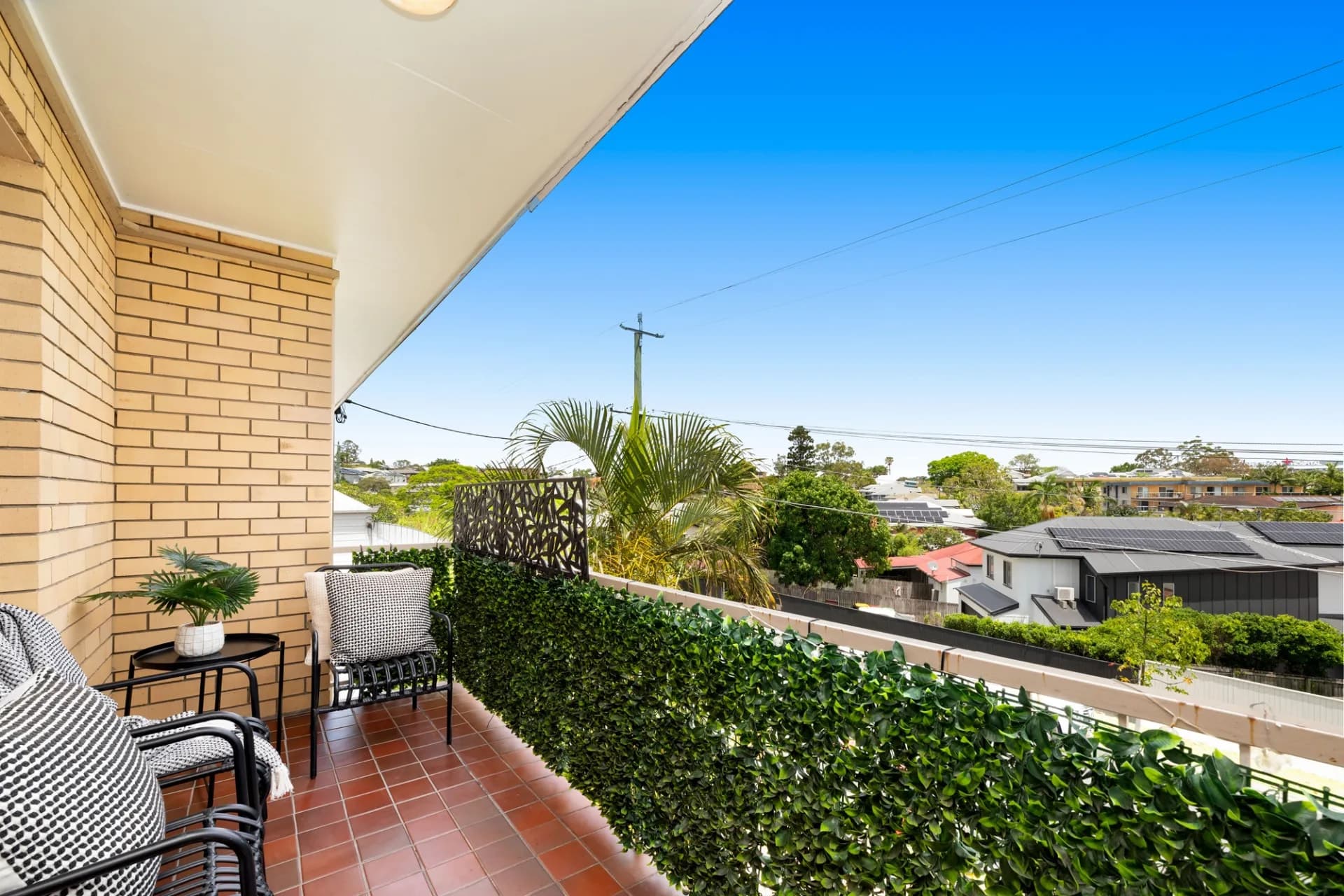 2/8 Drummond  Street, Greenslopes - Thumbnail 3