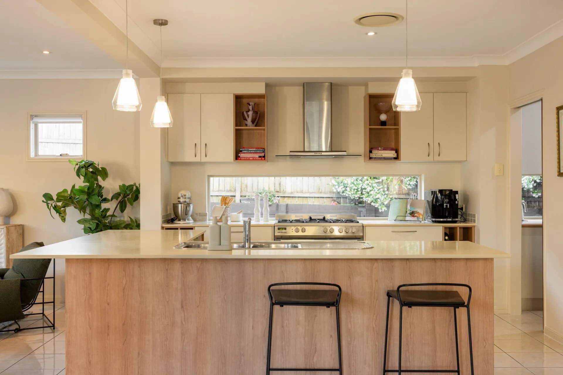 24 Canopus Street, Bridgeman Downs - Thumbnail 7