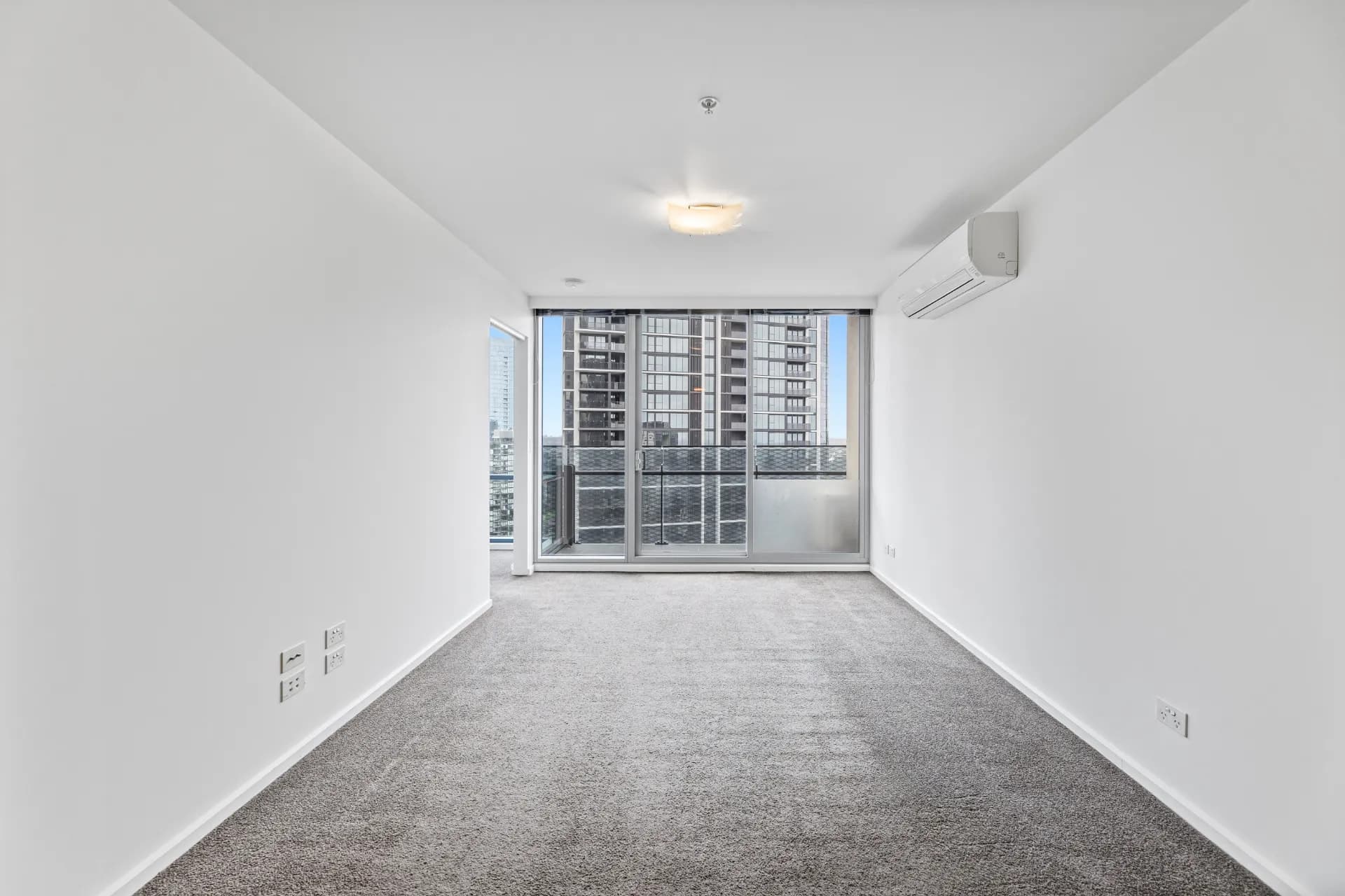 3402/241 City  Road, Southbank., Southbank - Thumbnail 4