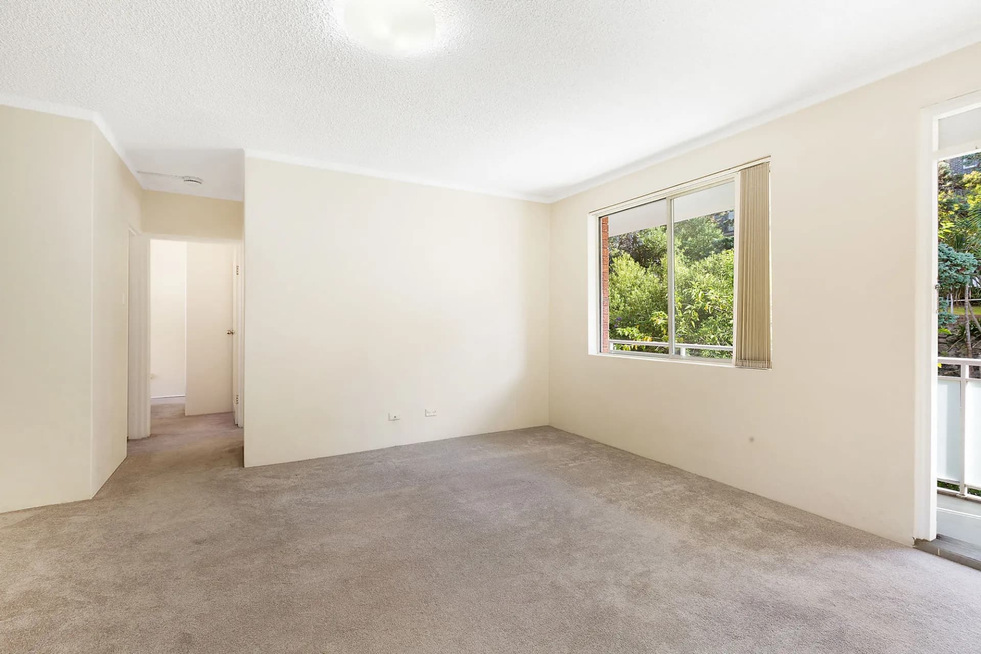 4/8 Francis Street, Dee Why., Dee Why - Image 1