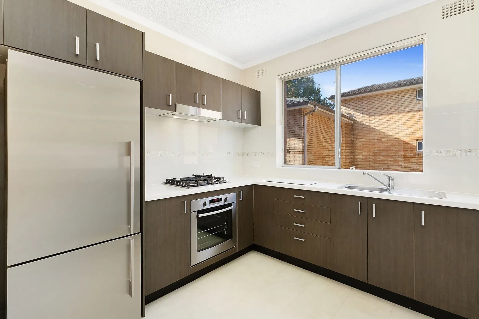 4/8 Francis Street, Dee Why., Dee Why - Thumbnail 3