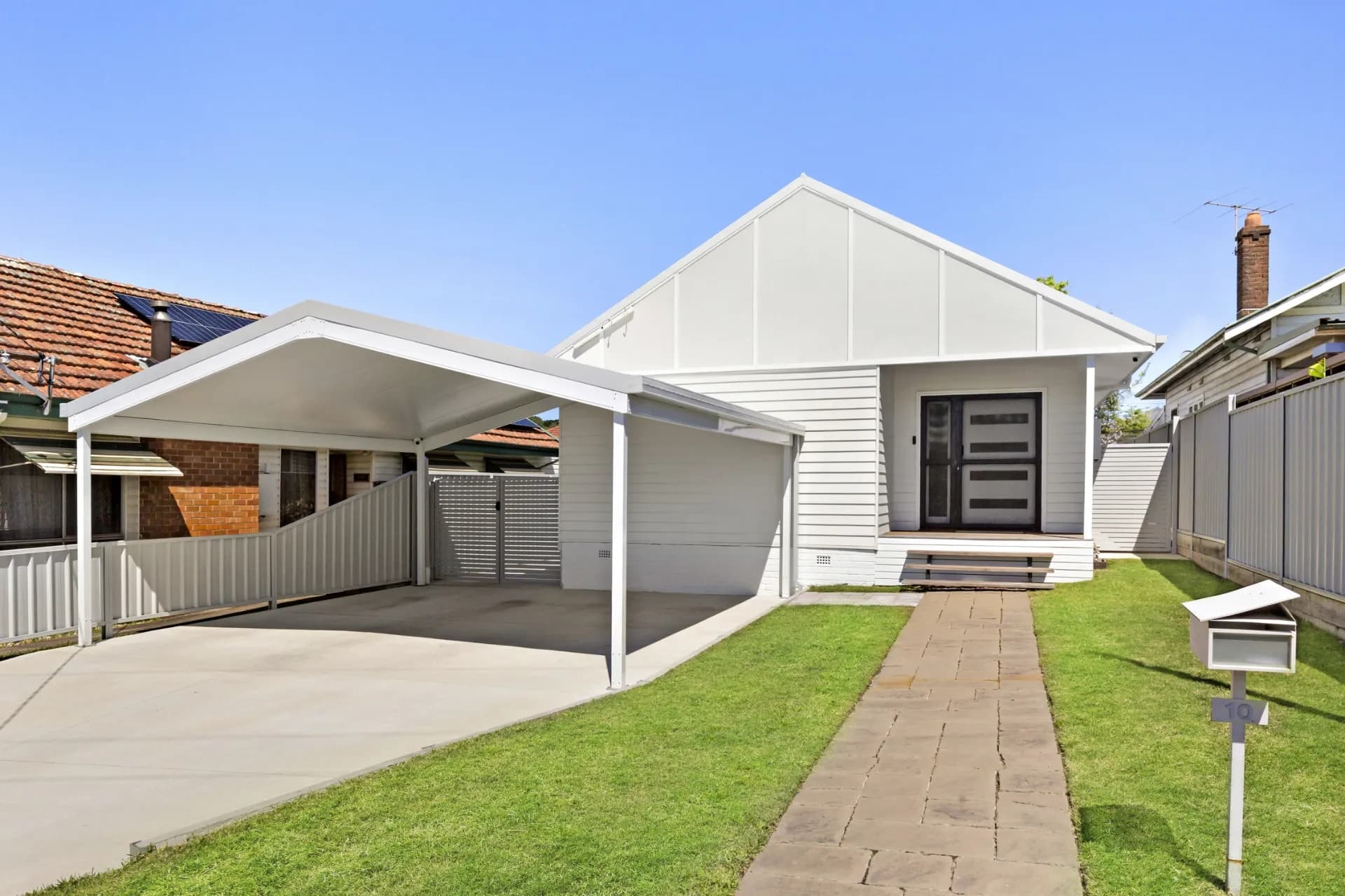 10 Vera  Street, Waratah West - Thumbnail 2