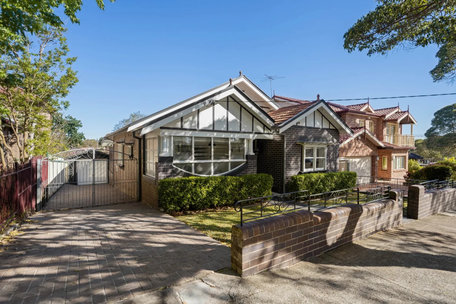 12 Crieff Street, Ashbury - Thumbnail 2