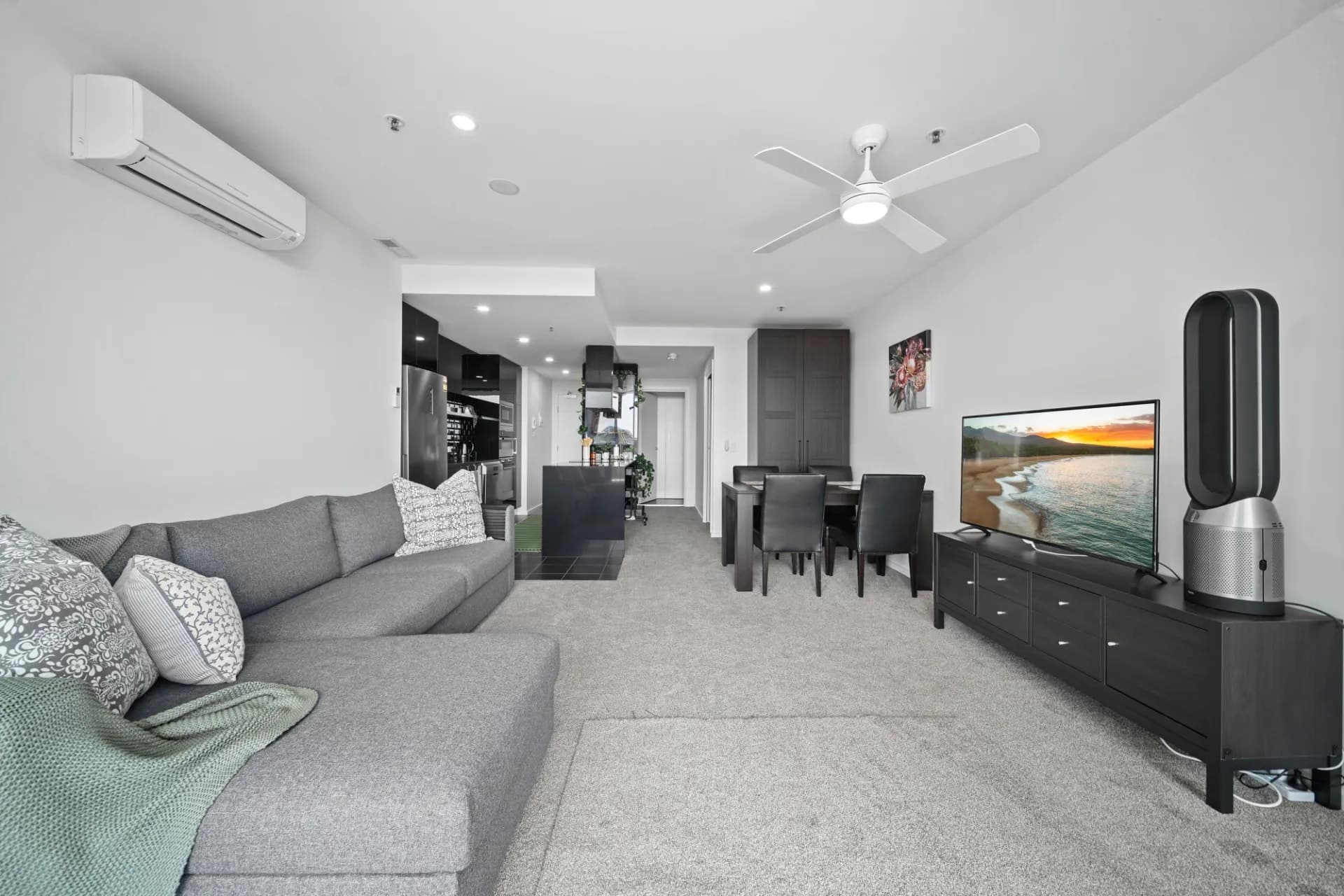 1309/120 Eastern Valley Way, Belconnen - Thumbnail 8