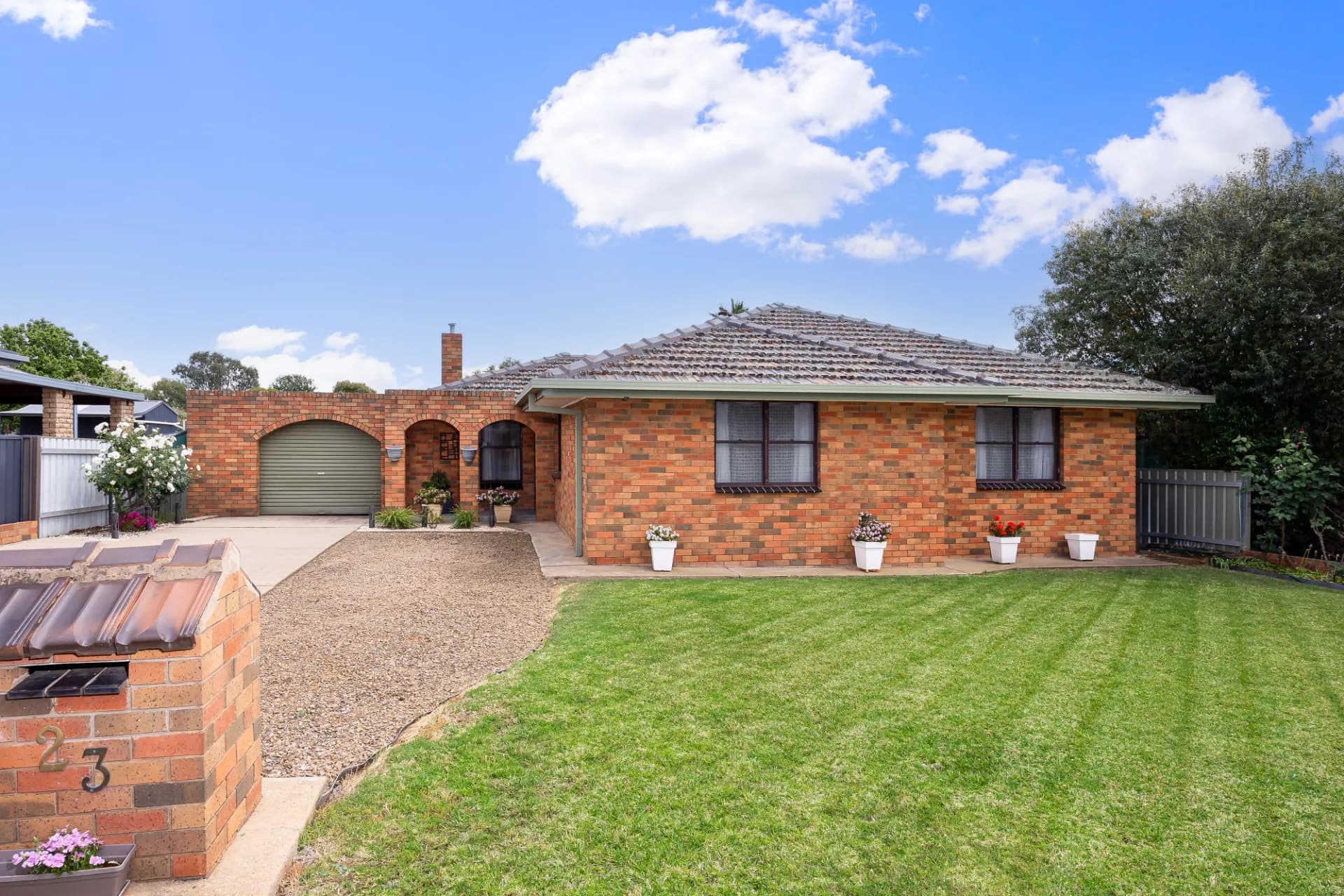 23 Cox Avenue, Forest Hill - Image 1