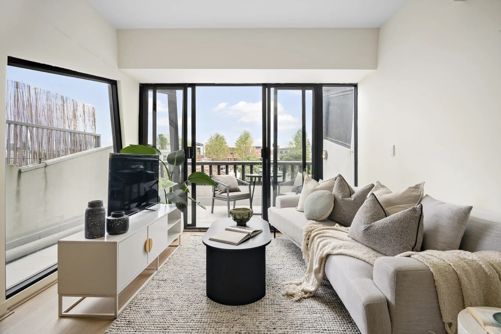 301/22-24 Cobden  Street, North Melbourne., North Melbourne - Thumbnail 5