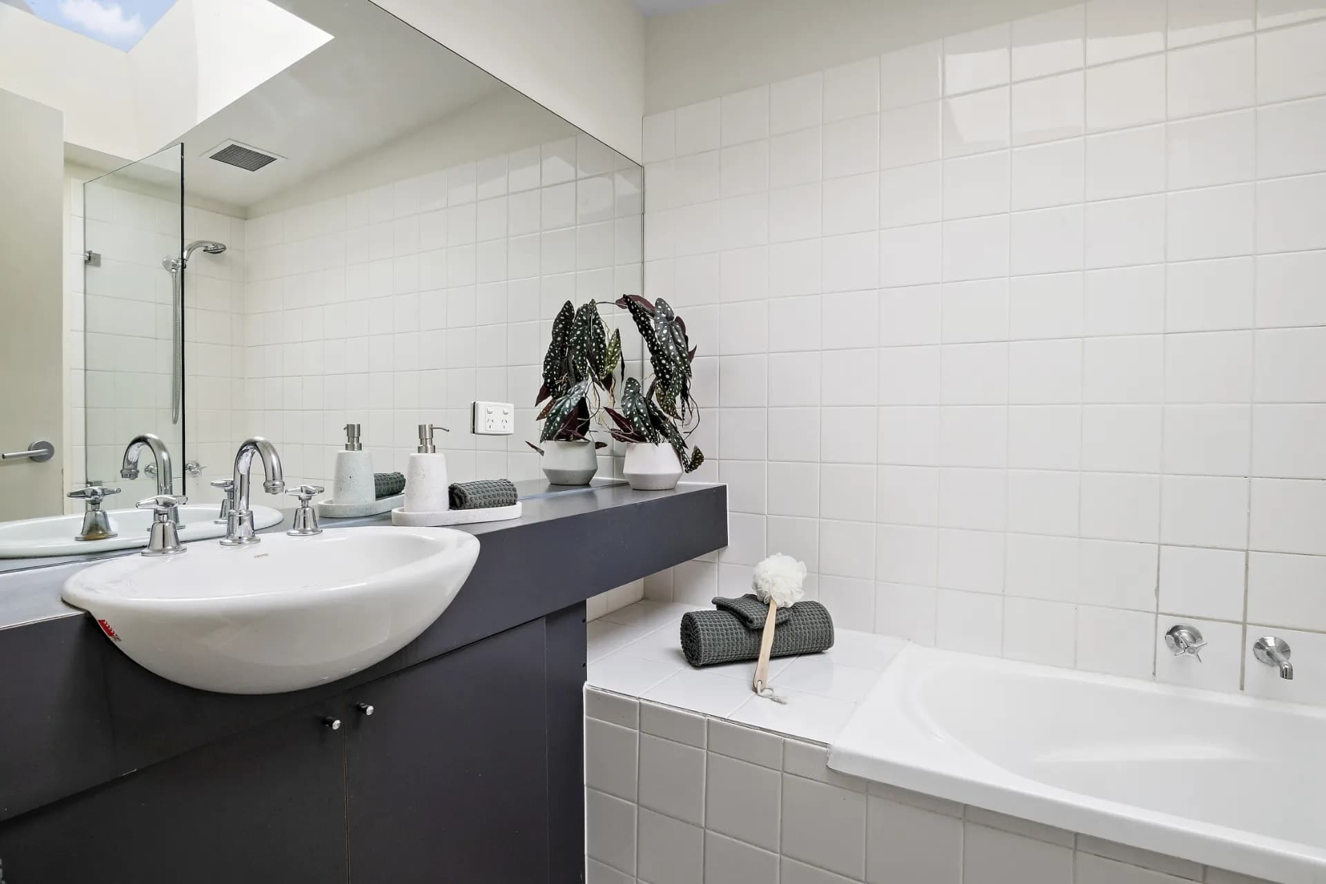 301/22-24 Cobden  Street, North Melbourne., North Melbourne - Thumbnail 7