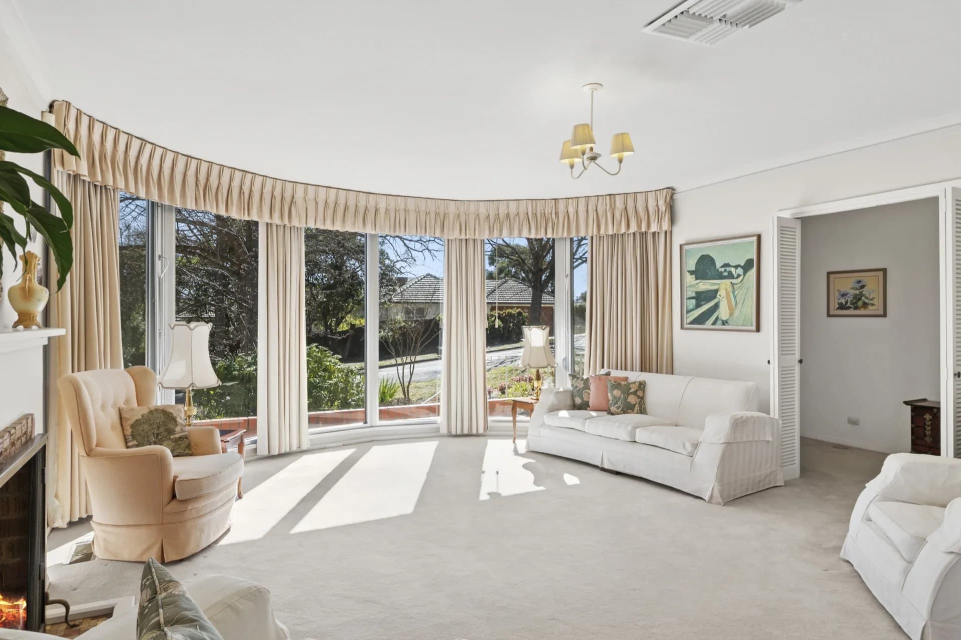 1 Loftus  Street, Yarralumla., Yarralumla - Thumbnail 3