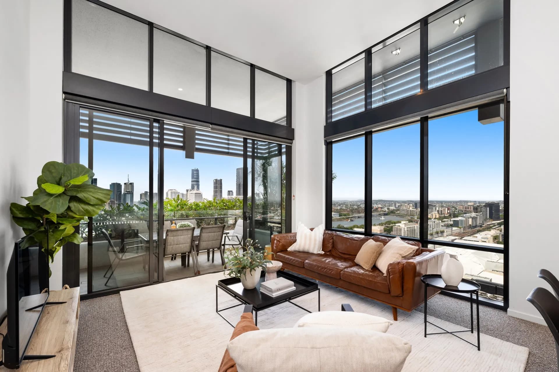 23004/28 Merivale  Street, South Brisbane - Image 1