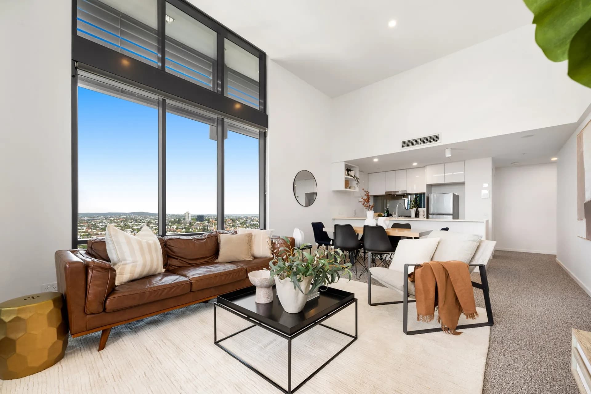 23004/28 Merivale  Street, South Brisbane - Thumbnail 2