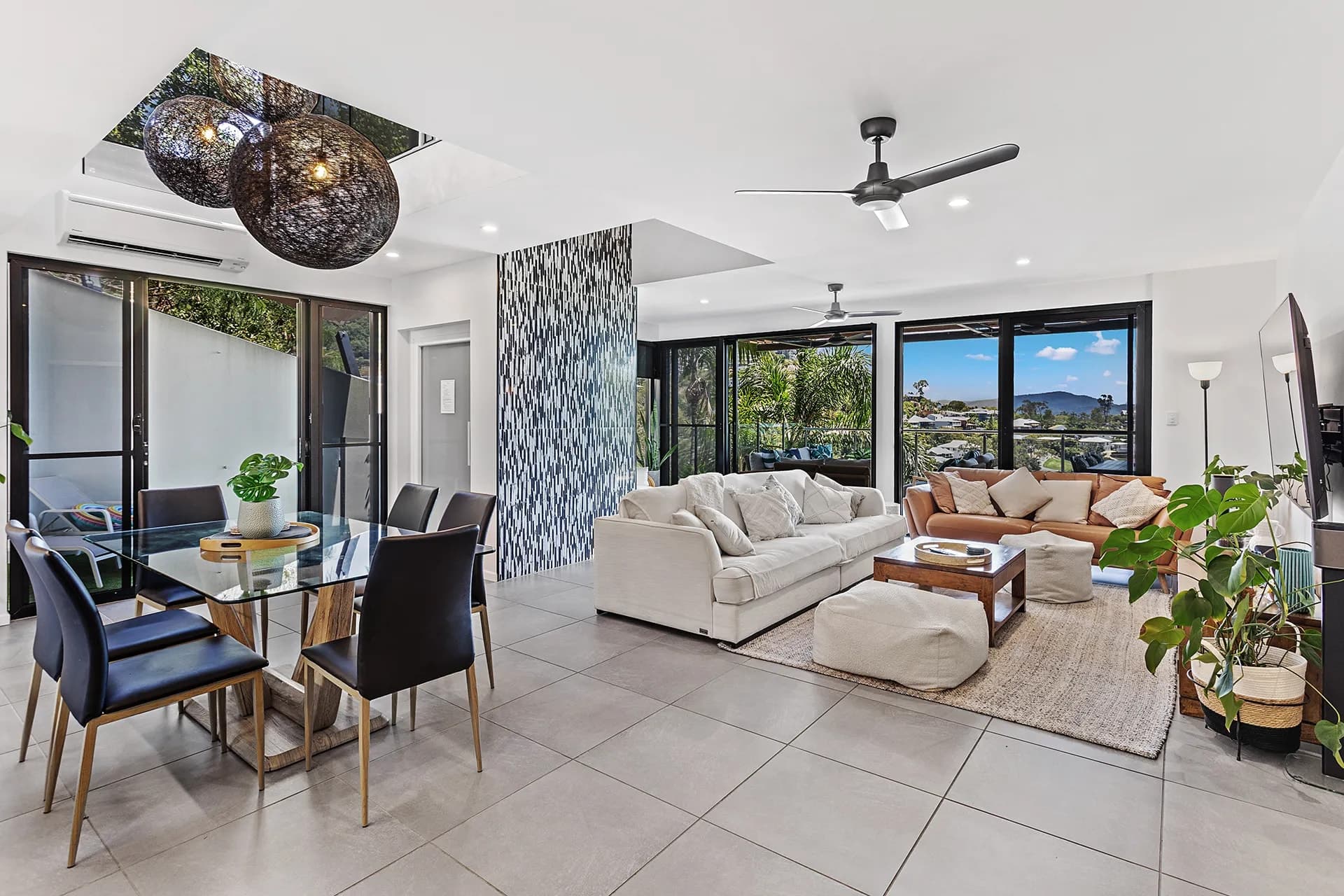 16 Stonehaven Court, Airlie Beach - Thumbnail 3