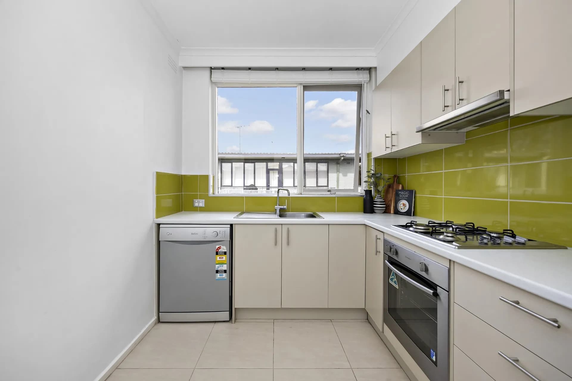 14/131 Brighton Road, Elwood - Thumbnail 6