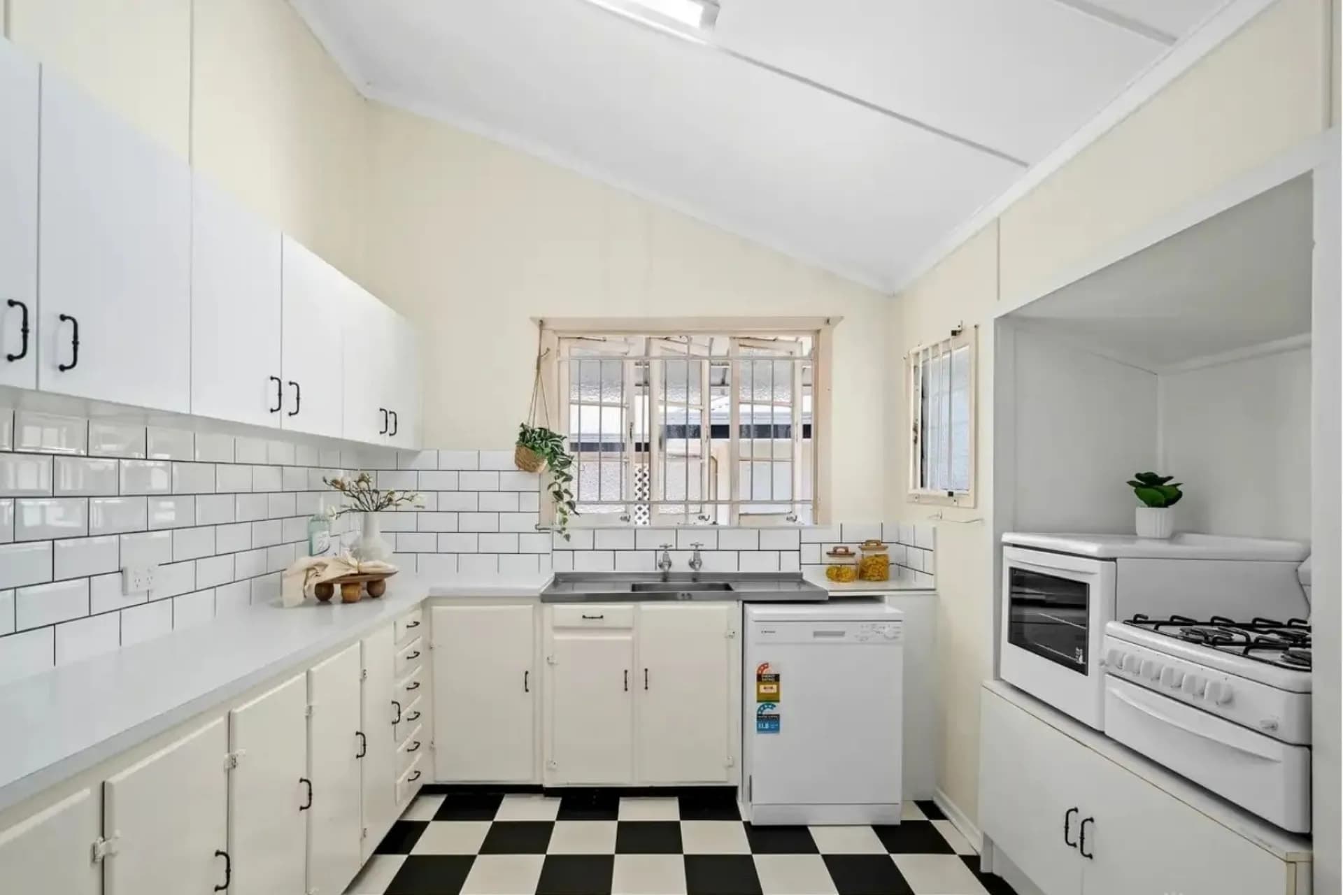 73 Cornwall Street, Annerley - Thumbnail 7