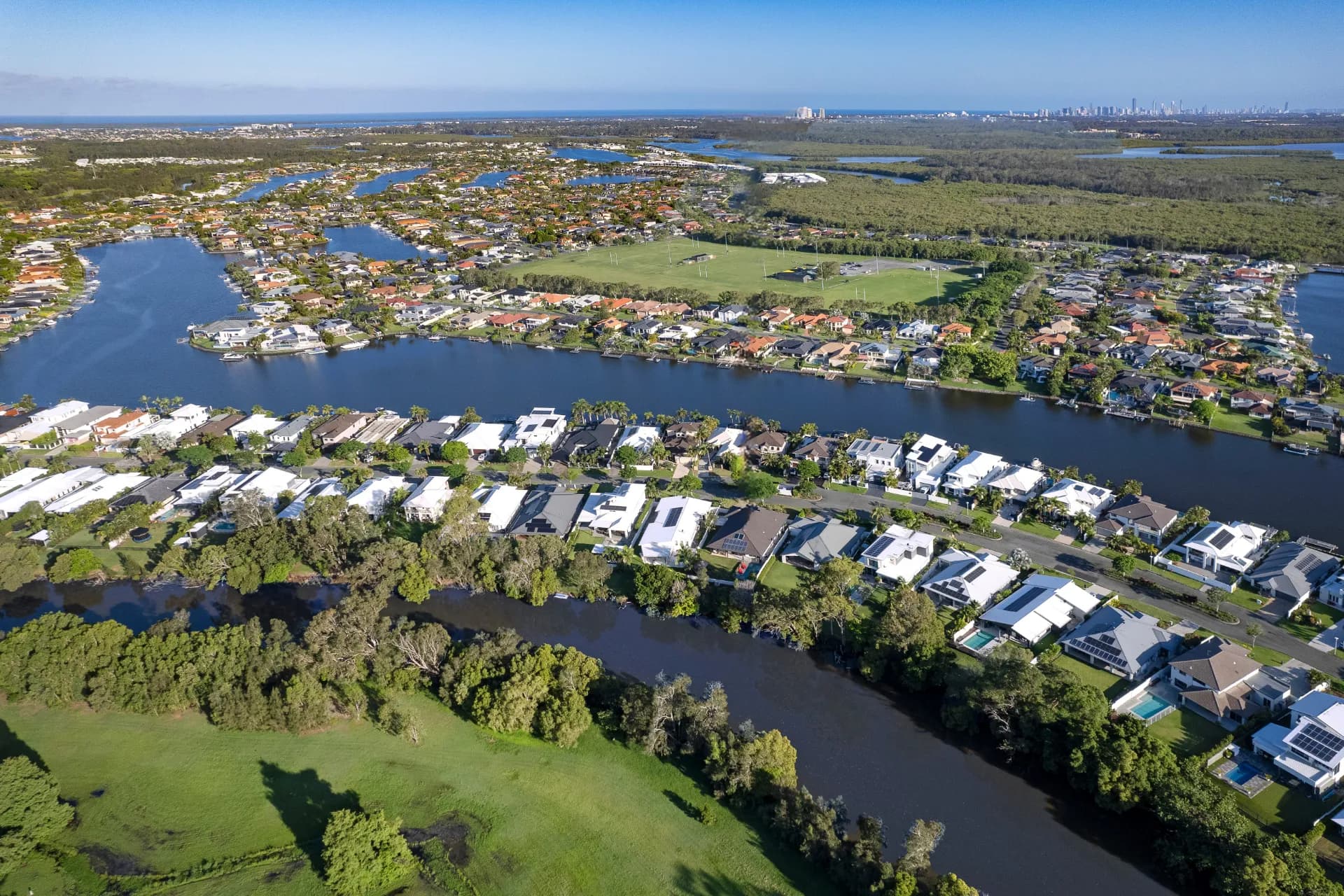 47 The Peninsula , Helensvale., Helensvale - Thumbnail 3