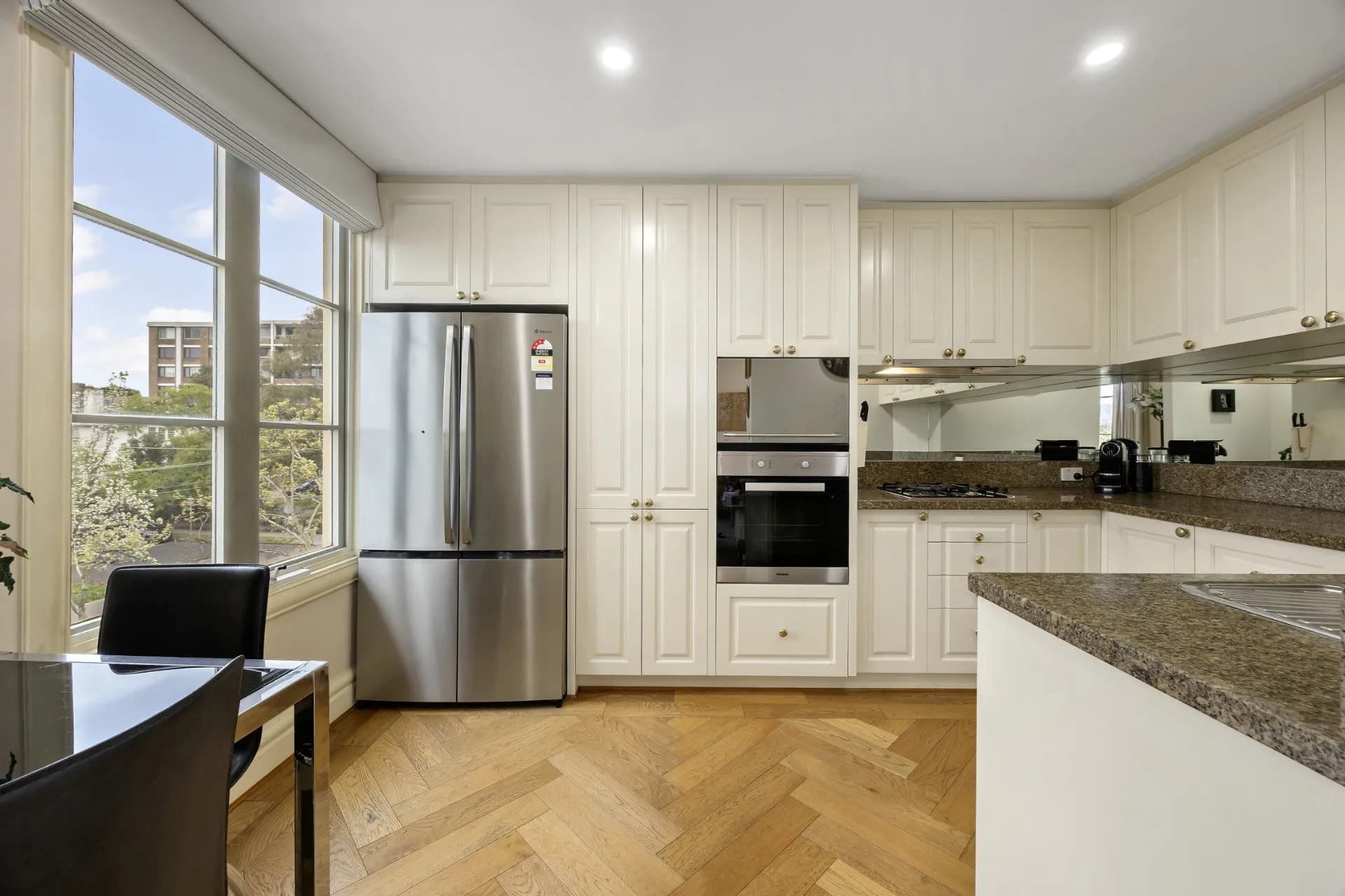 25/380 Toorak Road, South Yarra - Thumbnail 4