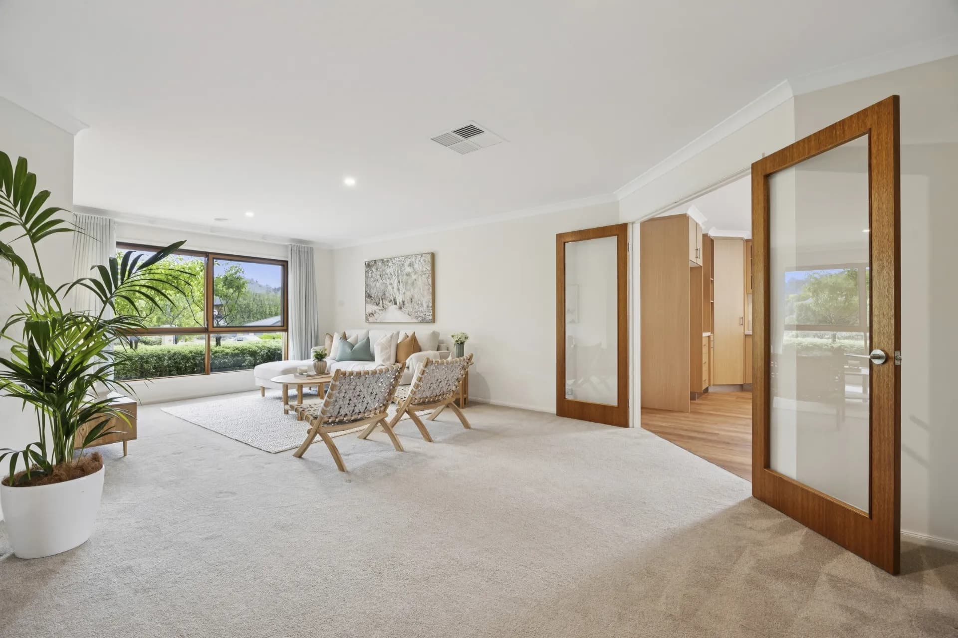124 Waterfall Drive, Jerrabomberra., Jerrabomberra - Thumbnail 3