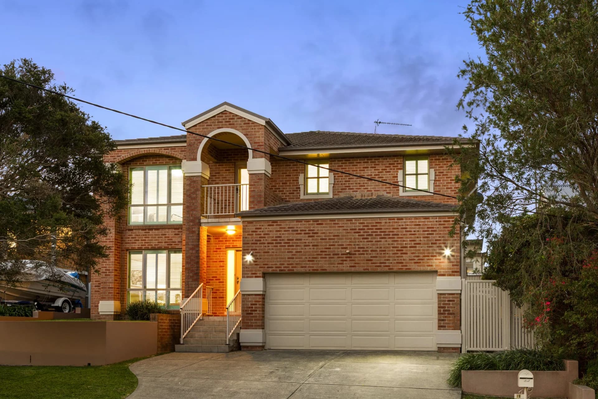 18 Elsworth Parade, Merewether Heights - Thumbnail 2