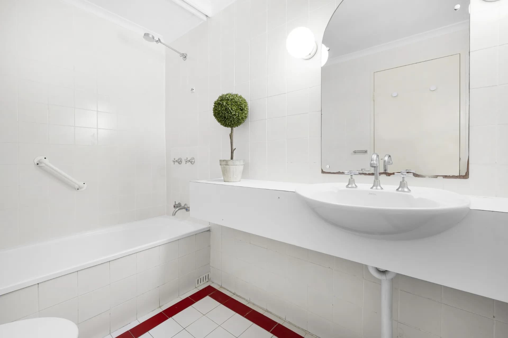 211/48-52 Sydney Road, Manly - Thumbnail 7