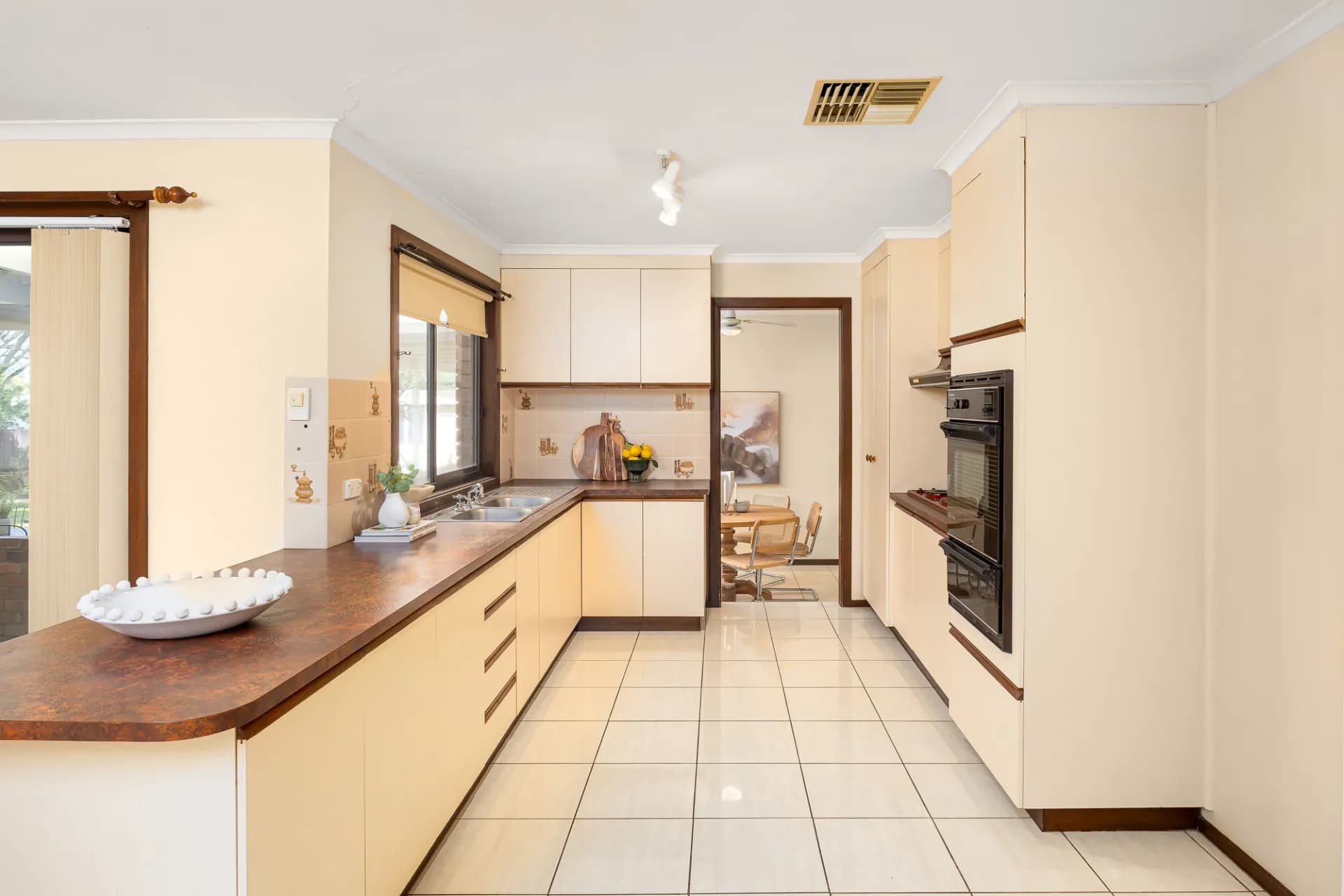 21 Alldis  Place, Kooringal., Kooringal - Thumbnail 3
