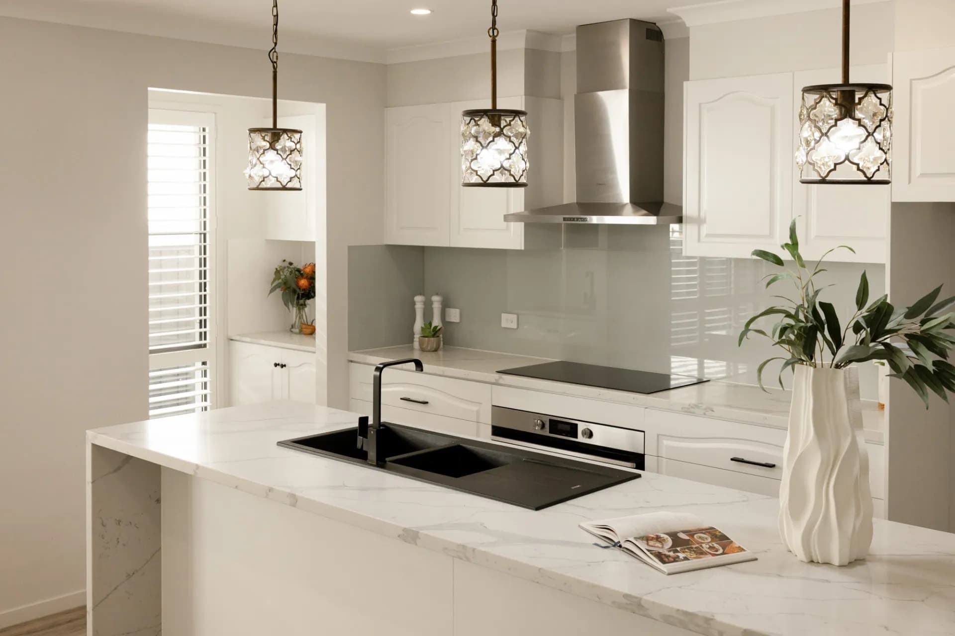 31 Executive Way, Bridgeman Downs - Thumbnail 3